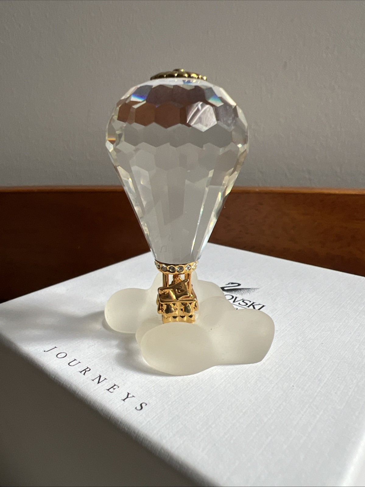 Swarovski Hot Air Balloon 220504 Mint in box .