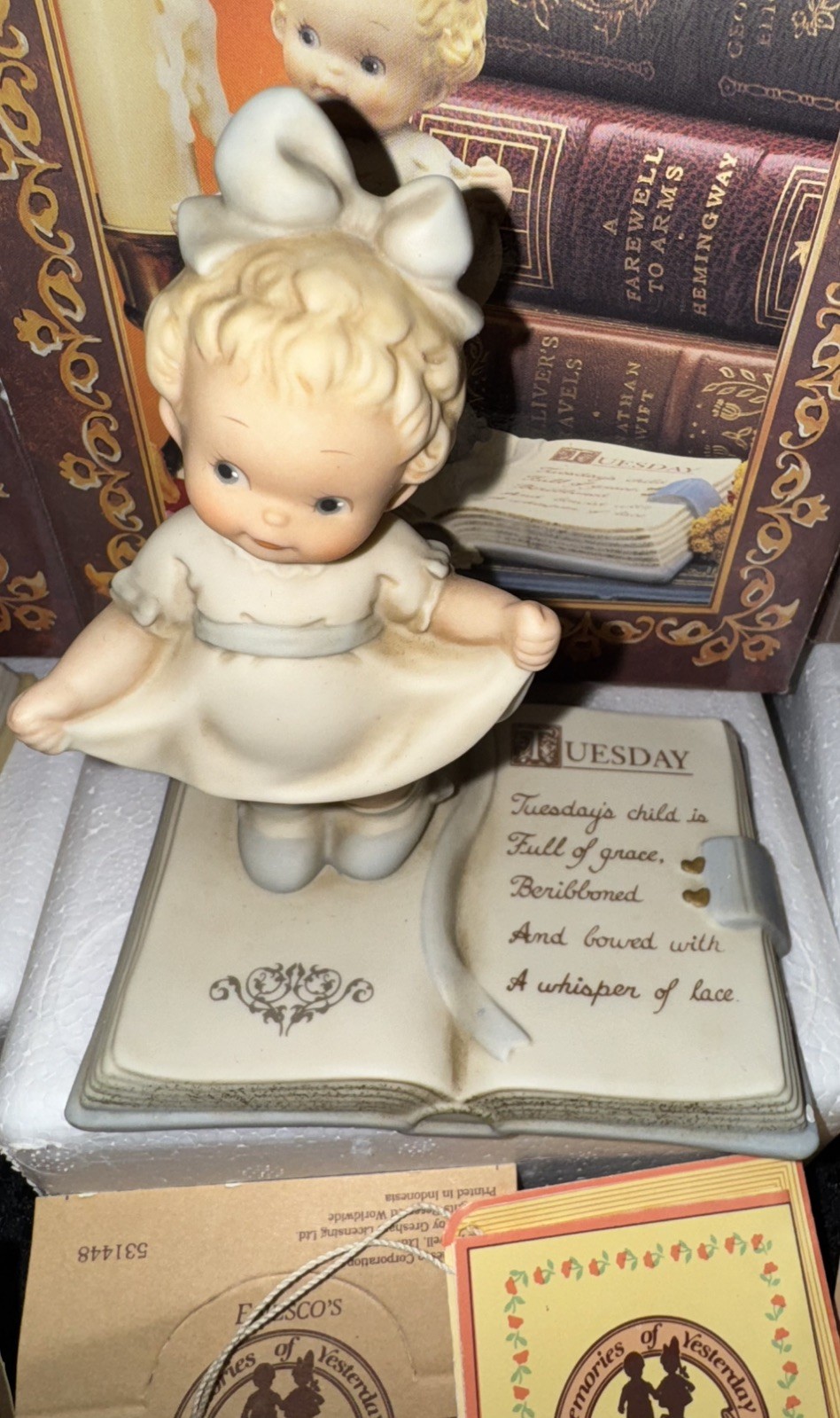 VTG. Enesco Memories Of Yesterday complete set of days of the week still in box