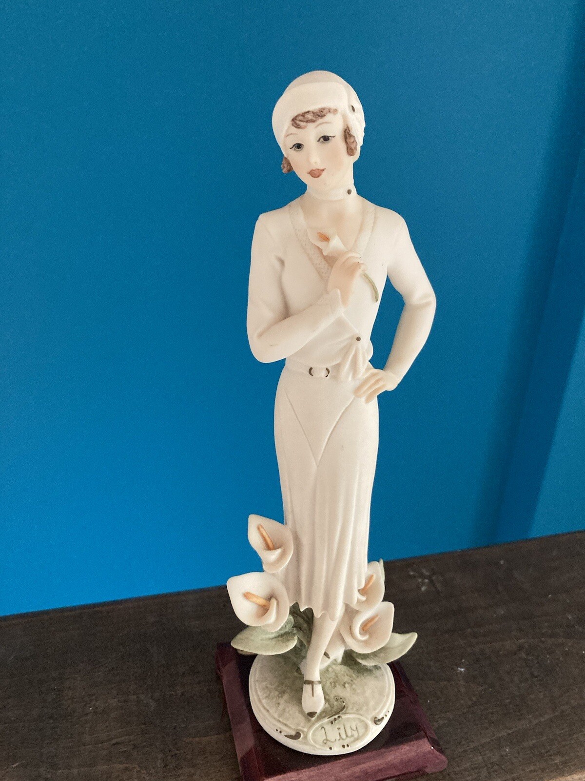 Giuseppe Armani Figurine Porcelain Lily Lady Sculpture Art 0354F