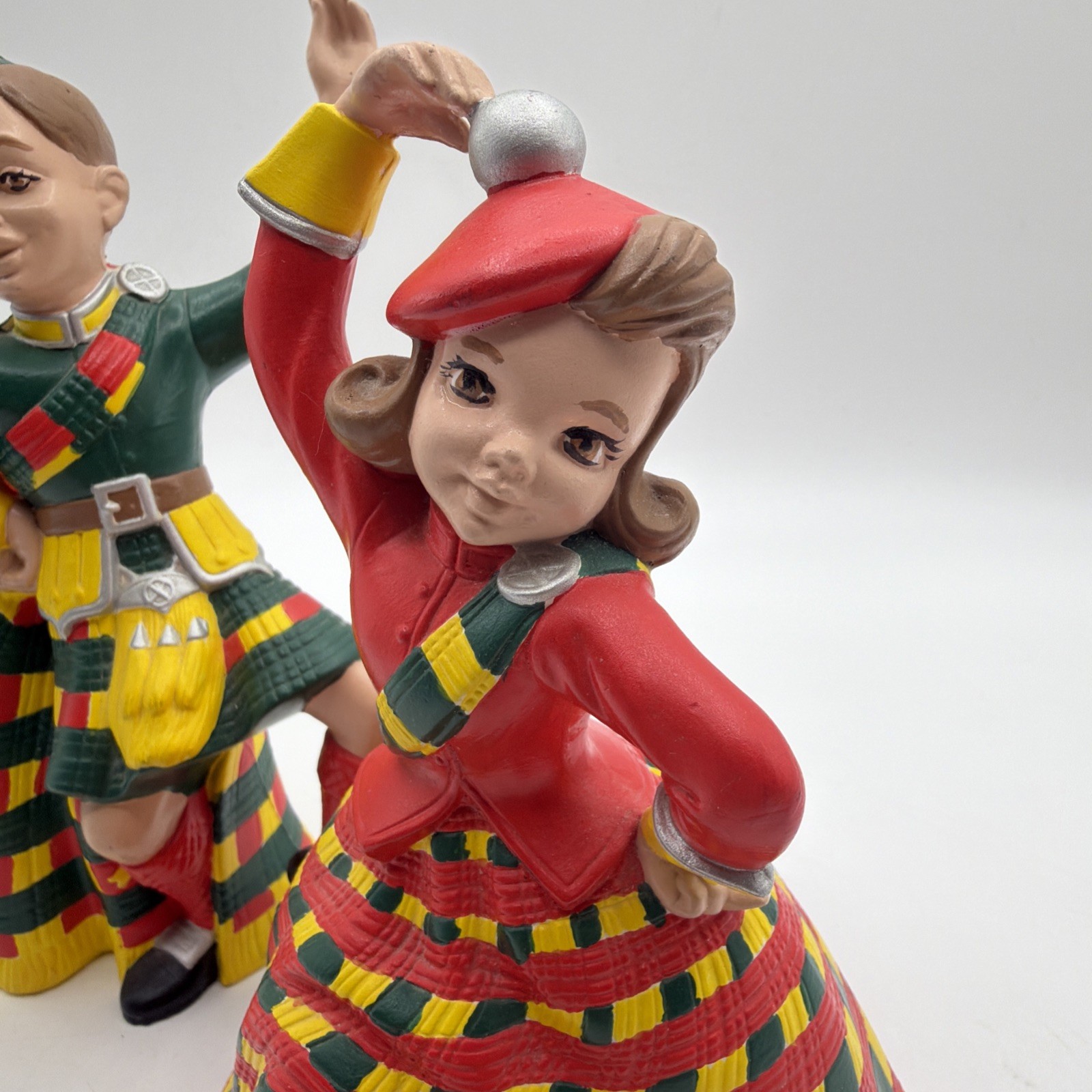 Vintage Mid-Century HOLLAND MOLD Highland Scottish Dancers Boy & Girl Figurines