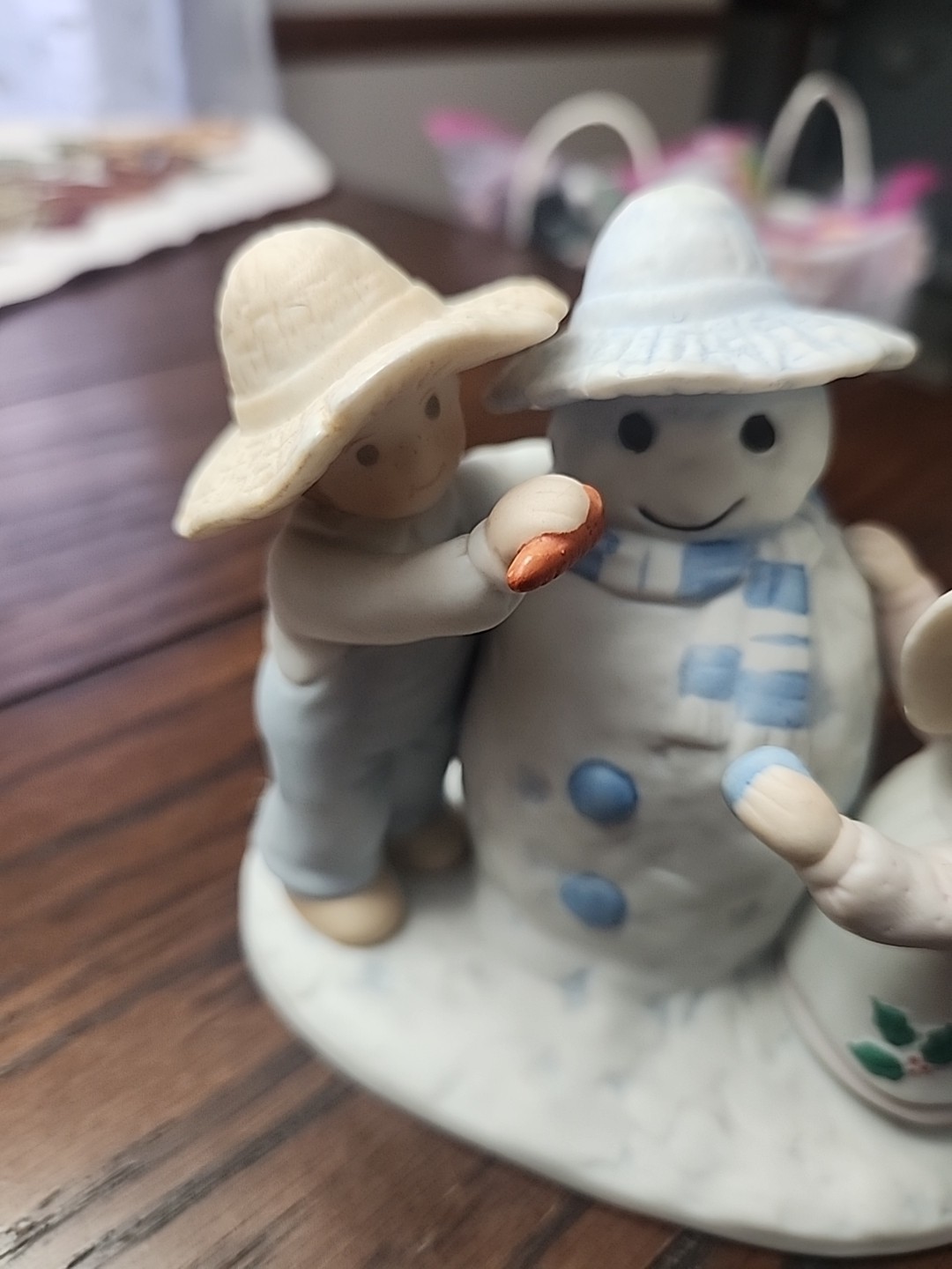 Homco Circle of Friends by Masterpiece 1991 Snow Play Figurine No Box Or Tags