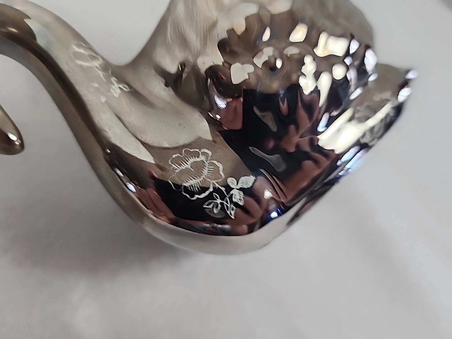 Vintage Pearl China Co Platinum Rose Swan Hand Decorated w 22Kt Gold Priority