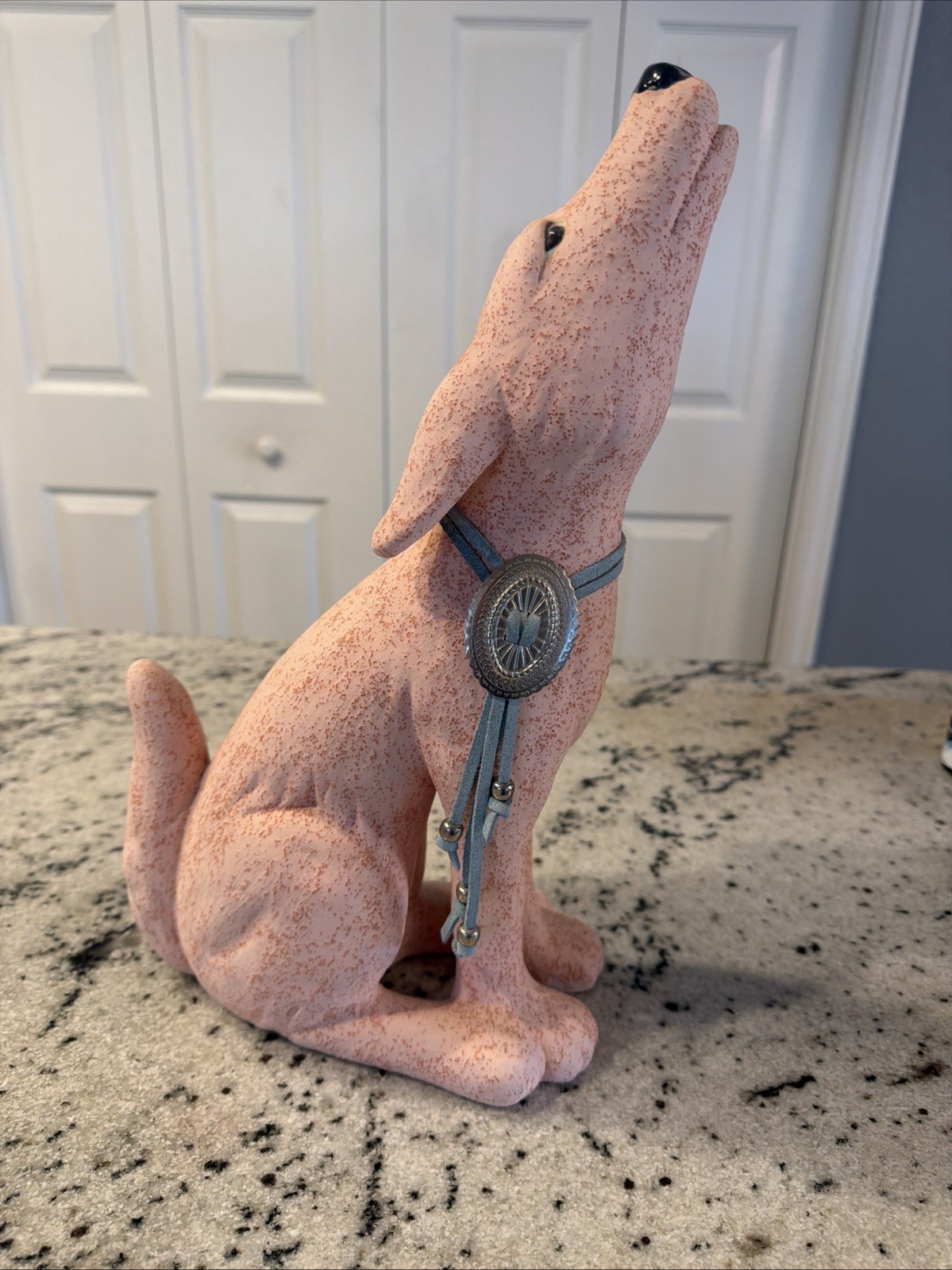 Southwest Ceramic Howling Coyote/Dog Native America Decor 15” vintage