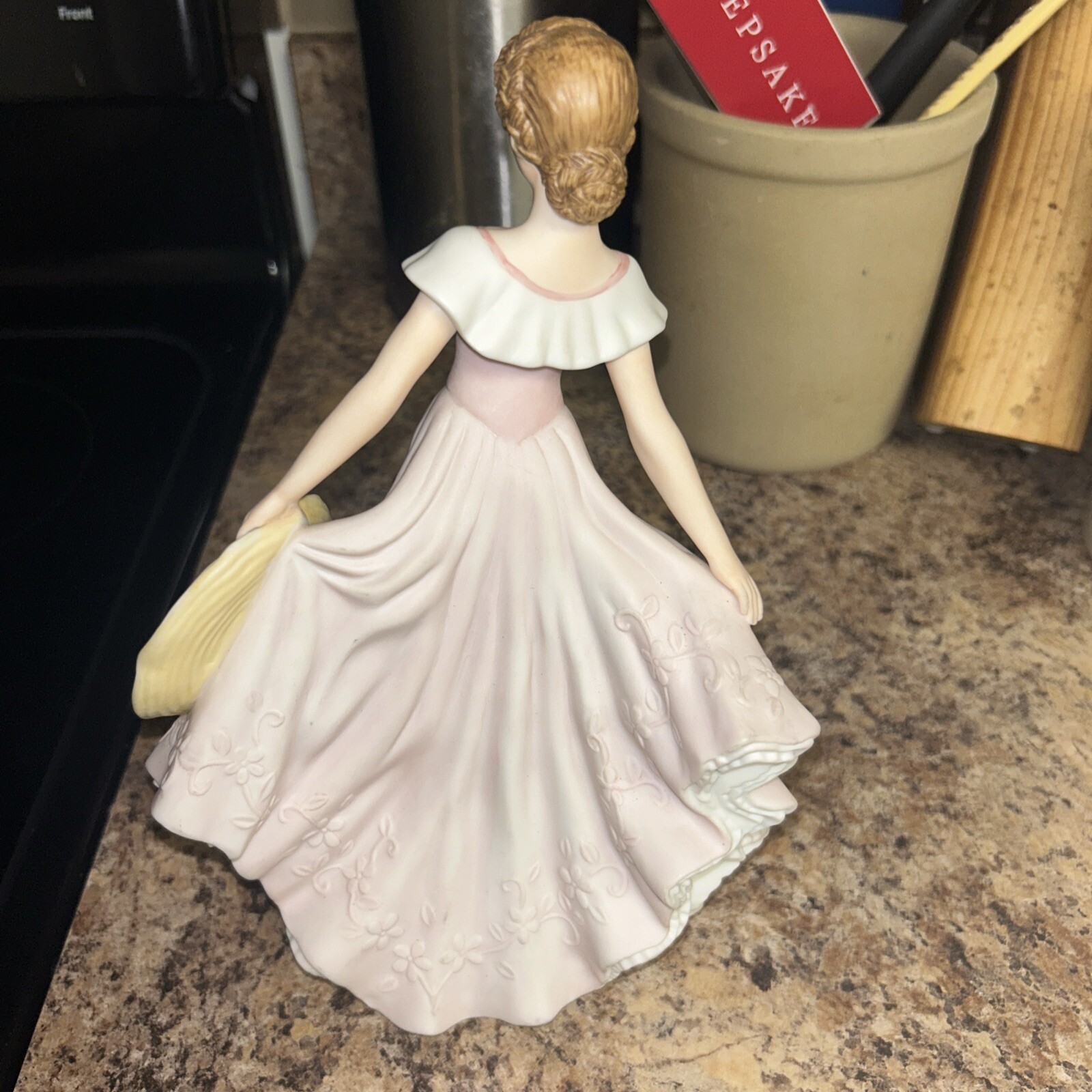 Home Interiors Porcelain Figurine, “GRACE” Masterpiece Collection 2001,