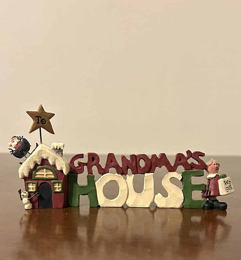 2010 Blossom Bucket Grandmas House Christmas Resin Shelf Setter Sign B Lloyd EUC