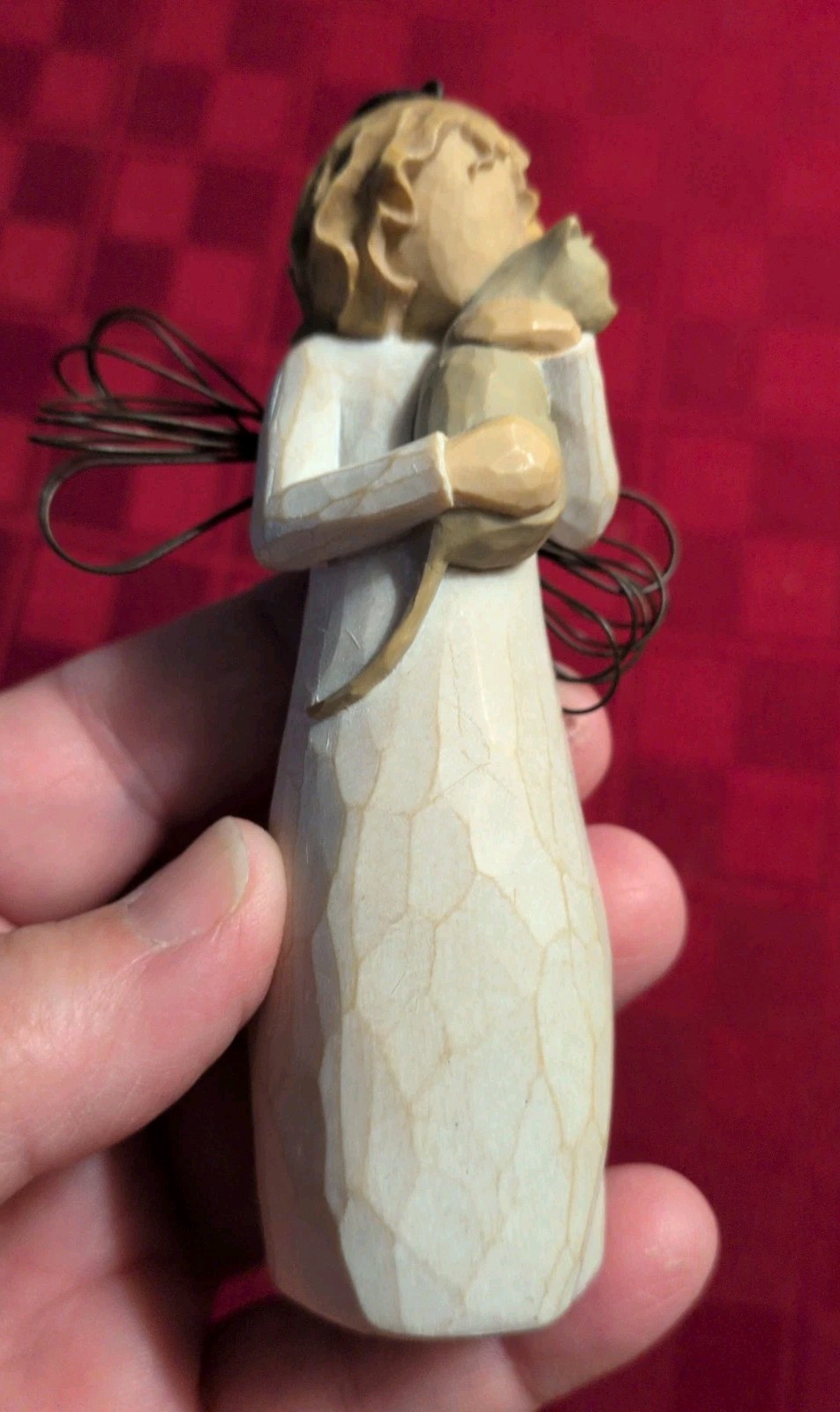 Willow Tree WITH AFFECTION Angel with Cat, Sculpted Hand-Painted Figure 4″