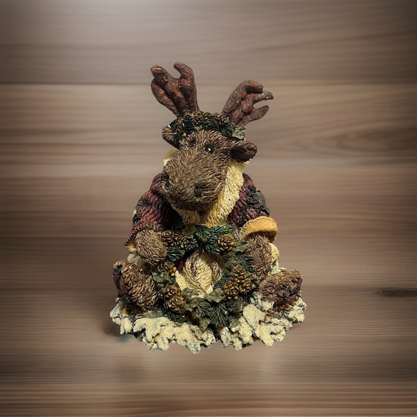 Maynard The Santa Moose The Bearstone Collection Figurine Christmas Wreath 1993