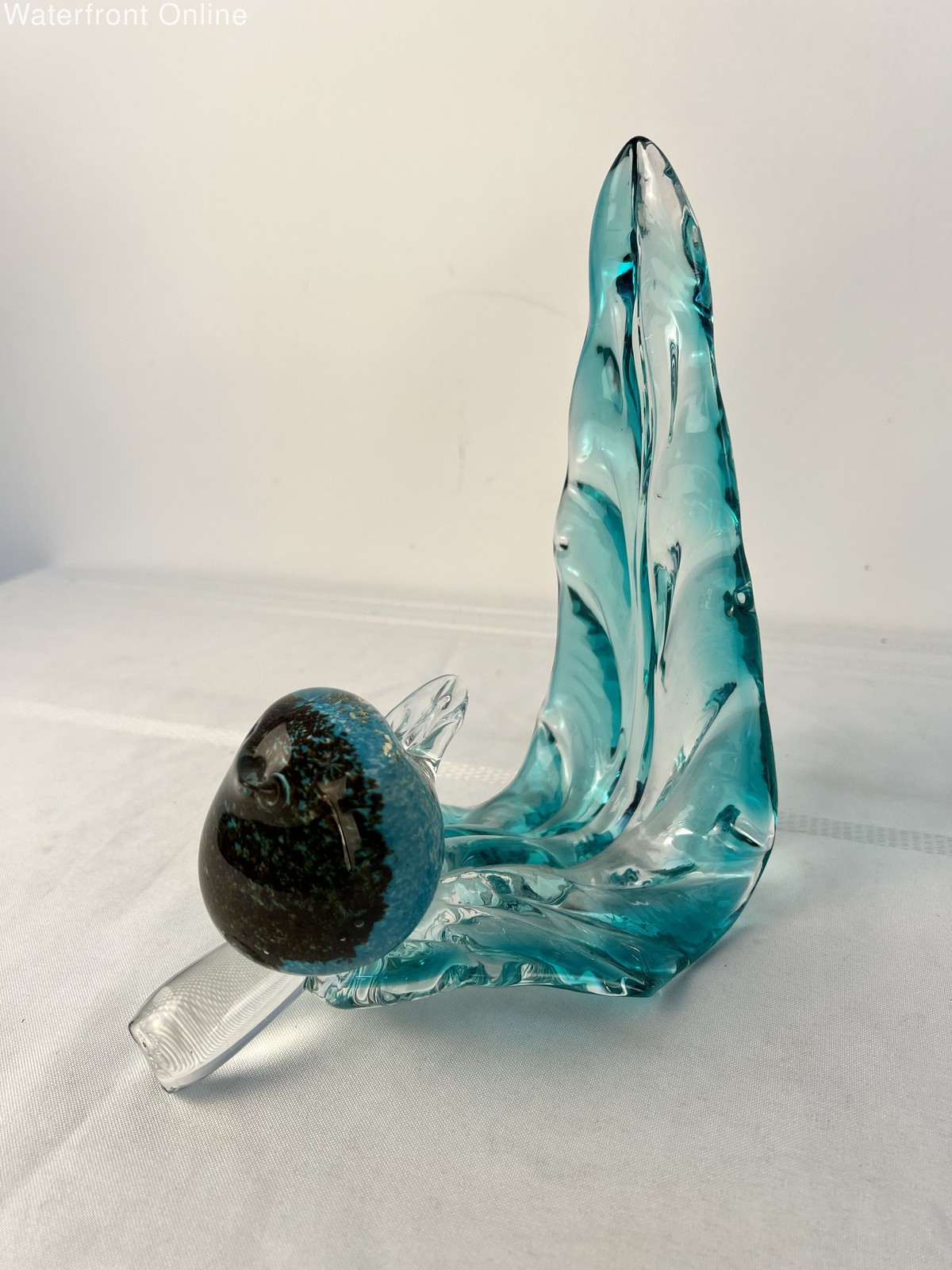 Diamond Star Corp Art Glass Bird on Leaf Figurine Blue Teal Murano Style 55813