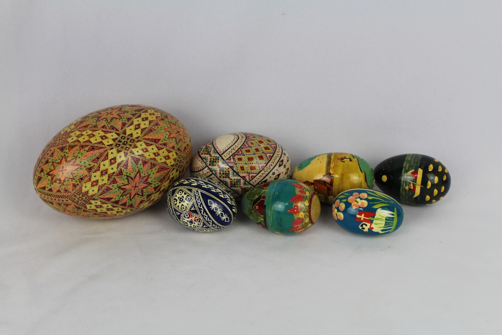 Mixed Lot Of 7 Decorative Eggs Painted, Wooden, Plastic