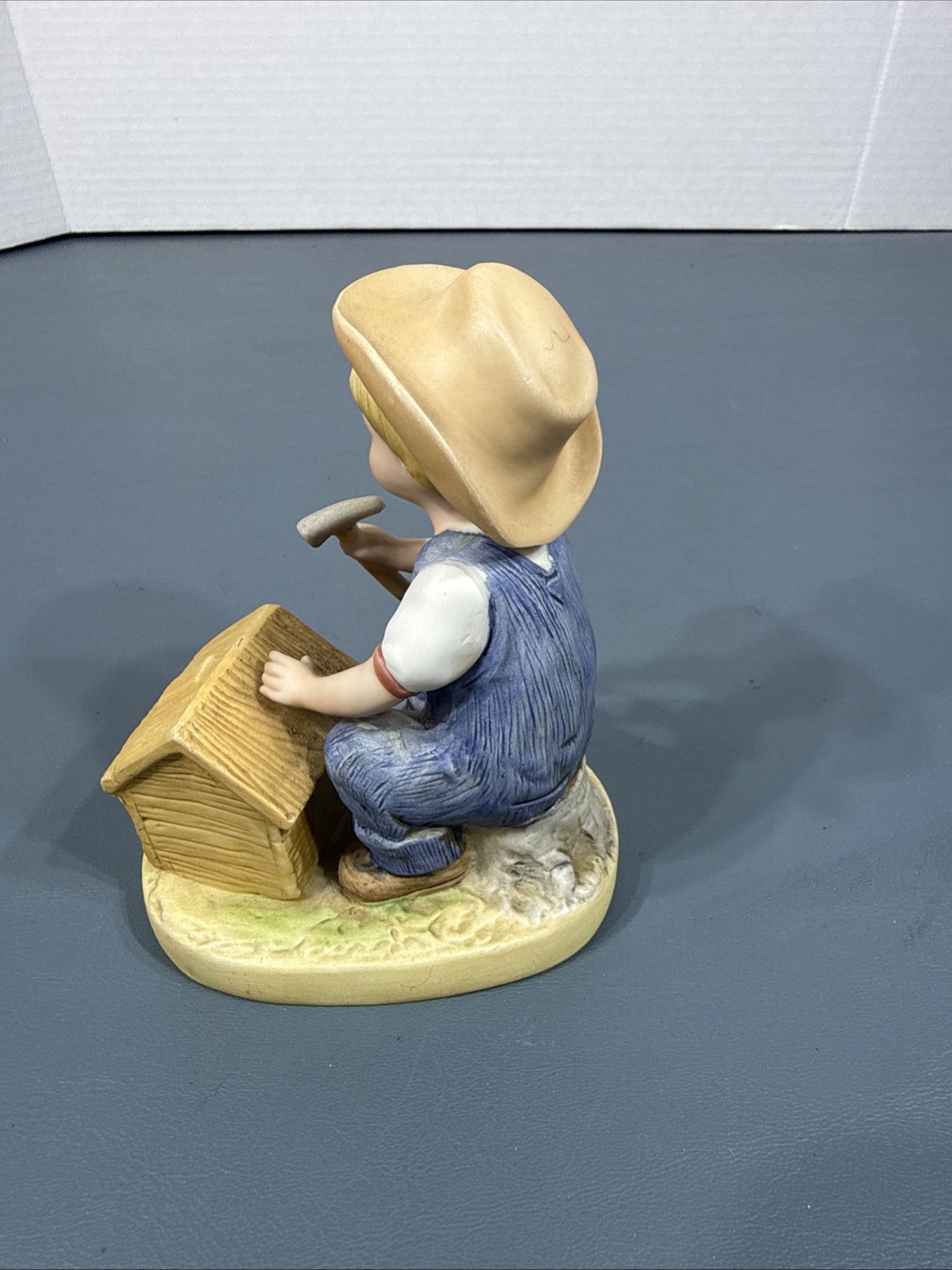 1985 Home Interiors HOMCO Denim Days PUPPY LOVE Boy Building Dog House #1503