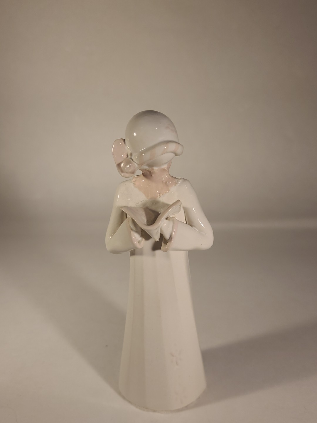 Vintage Louise Auger Canada Handmade Figurine, 5 1/2 Inches Tall Signed Reading