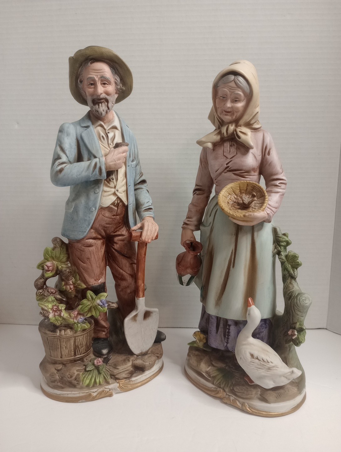VTG Farmers Old Man & Woman Porcelain Figurine Homco # 8816 Great Cond Preowned