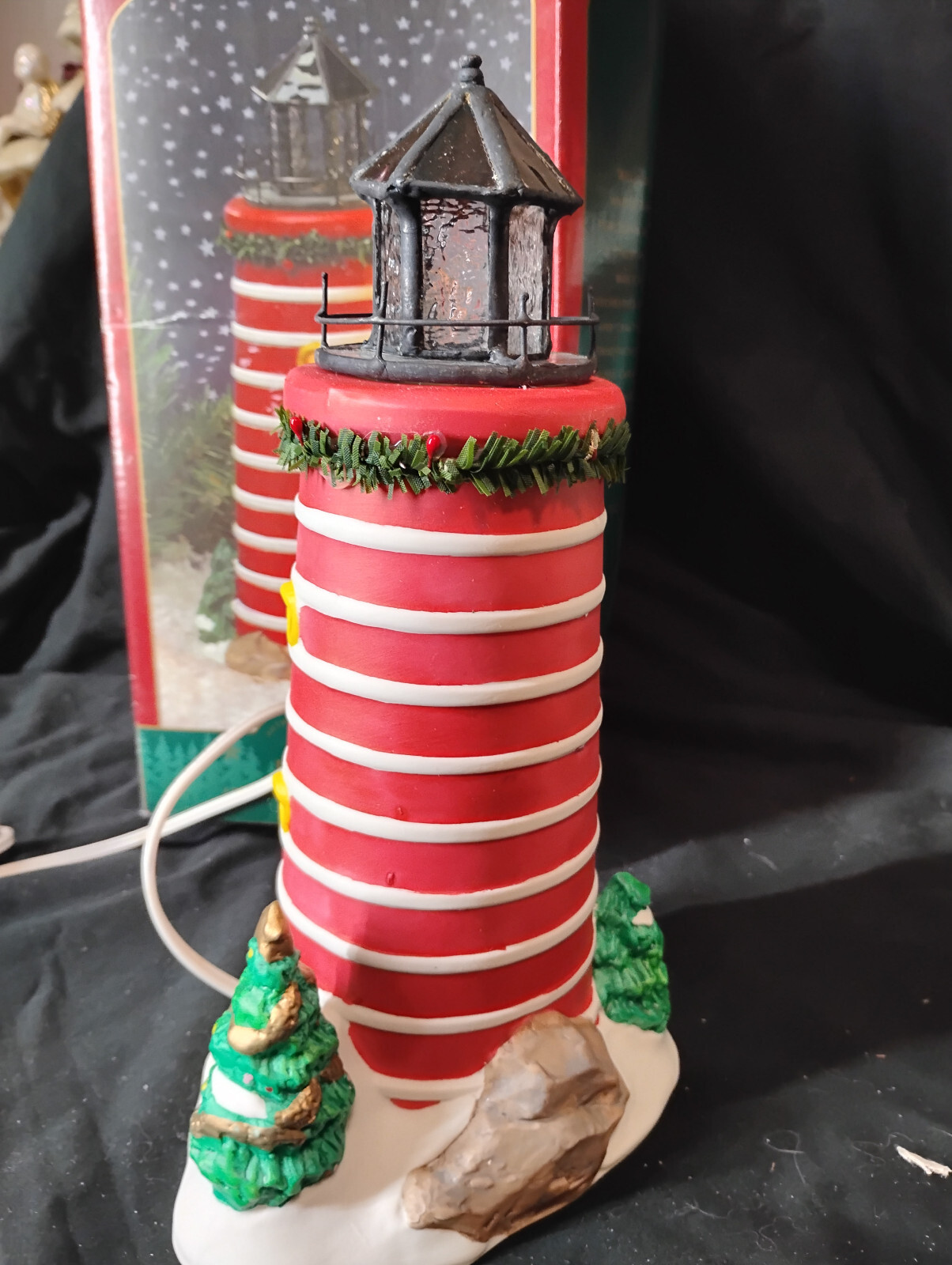 Christmas Valley Collectible The Red Lighthouse Seasonal Specialties Co. 1998