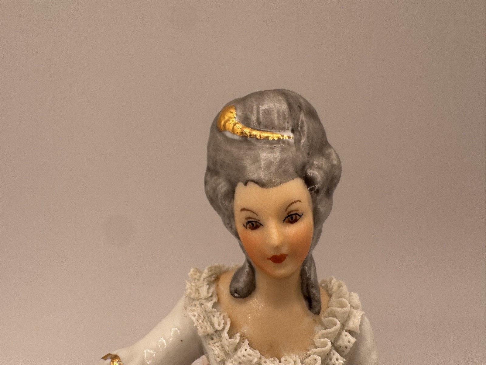 Vintage Dresden Lace Porcelain Marie Antionette Figurine Germany Cond. Issue