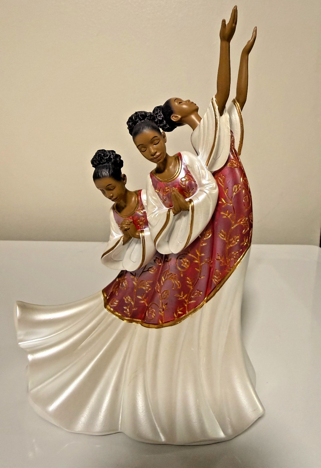 Ebony Treasures Giving Praise In Red African American Dancer Trio 9.25 In Tall