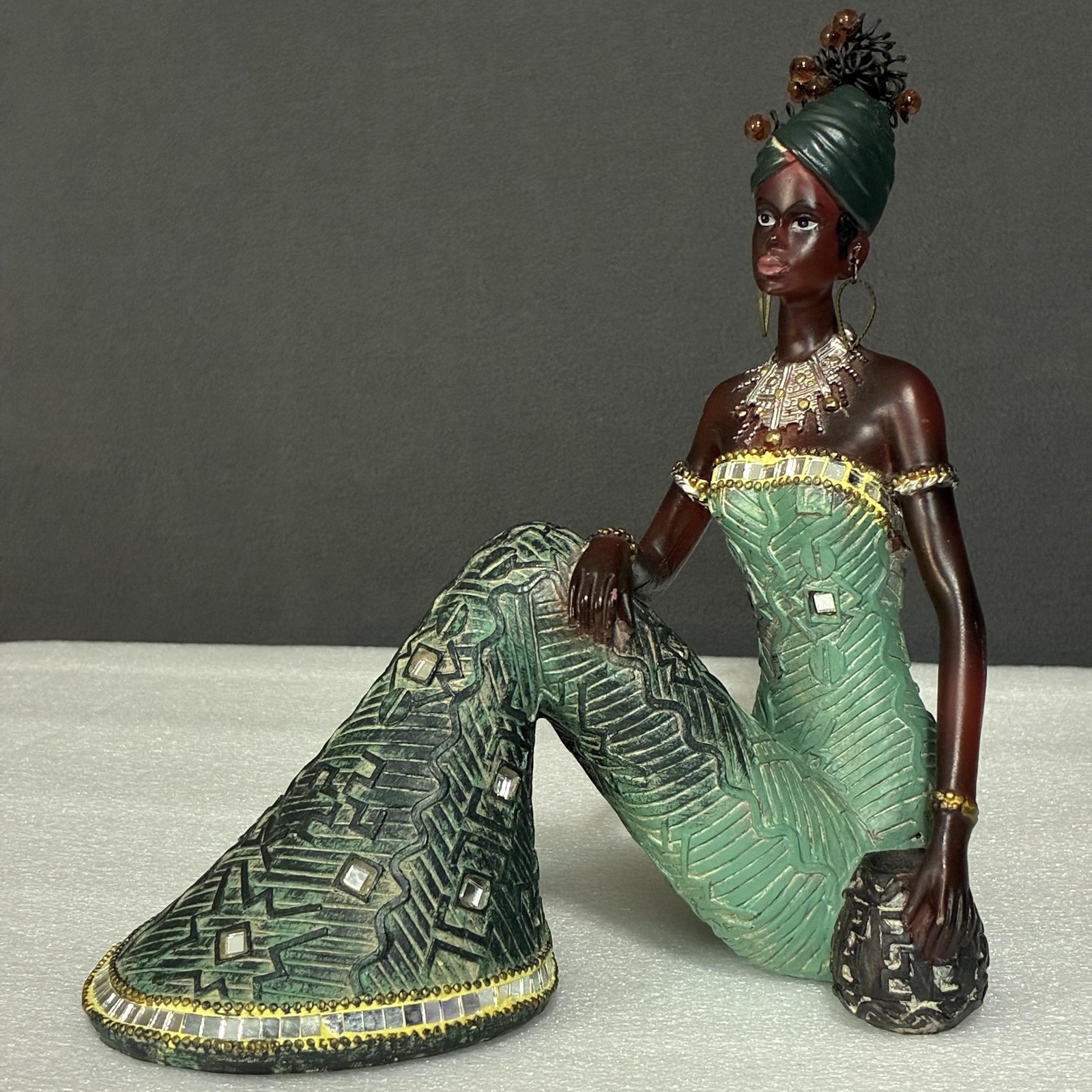 Native African Women Princess Figurine Resin Sculpture Mosaic-Style Tribal 8″