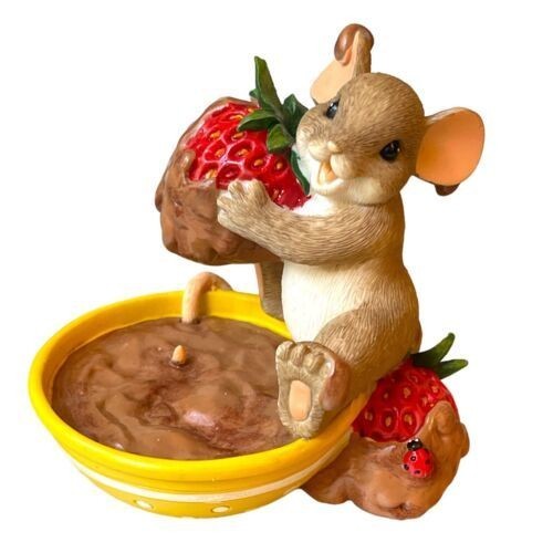 NIB Enesco Charming Tails “YOU MAKE THE BERRY SWEET EVEN SWEETER” Fig 4033030