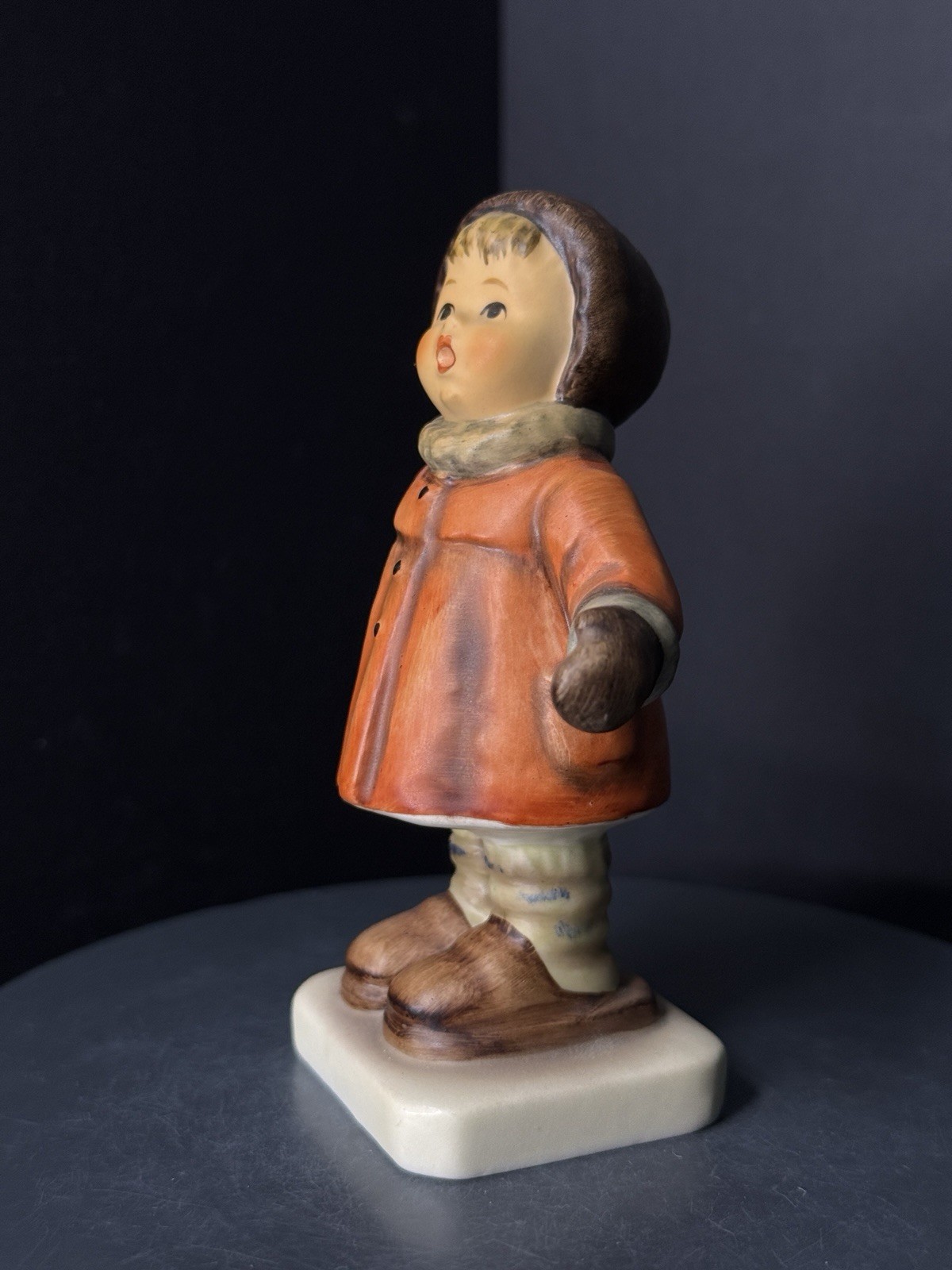 Goebel Hummel Winter Song 476 No Crazing! Mint Free Shipping