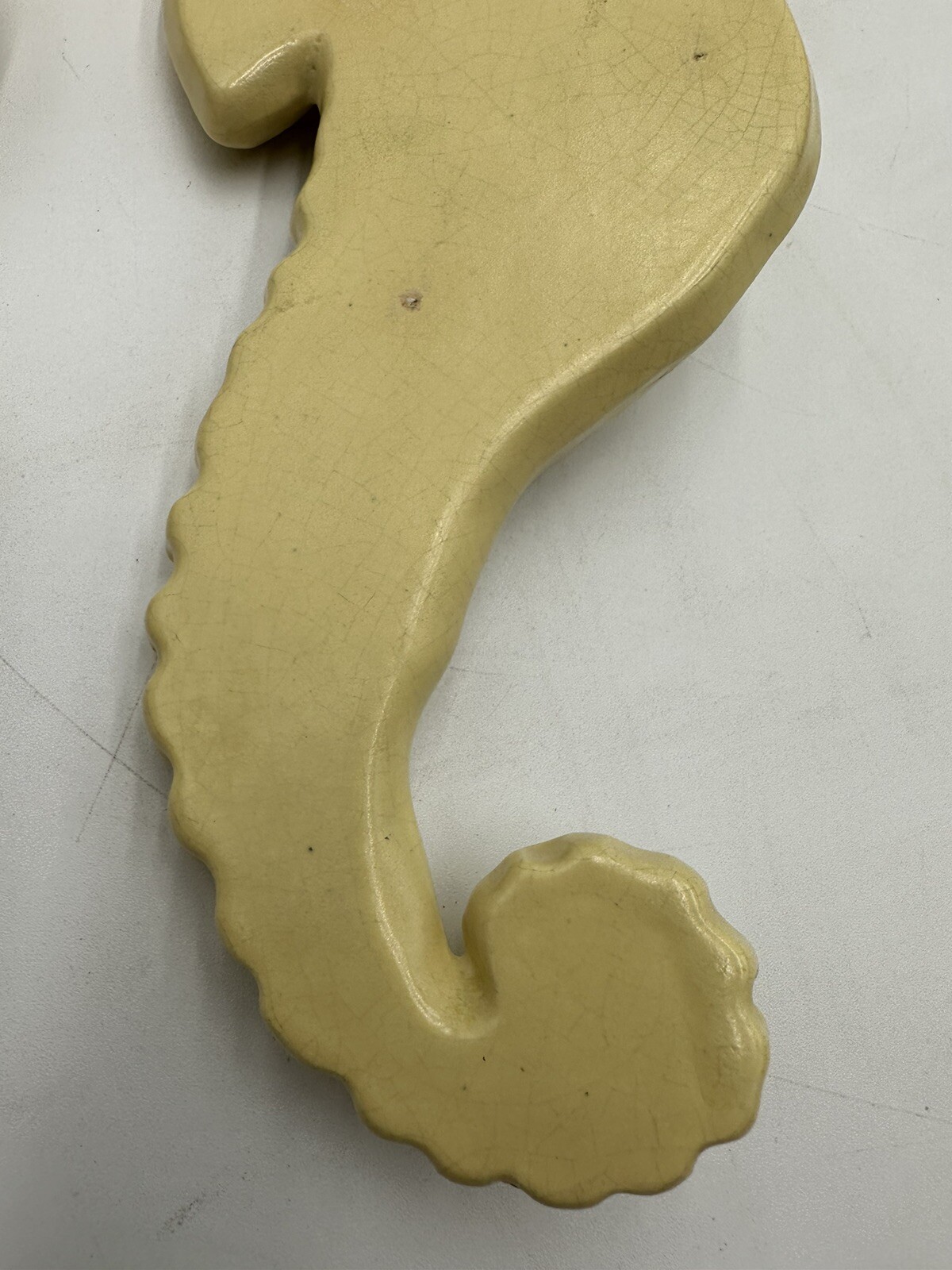 SET OF 2 VINTAGE MCM CHALKWARE SEAHORSES WALL PLAQUES BATHROOM DECOR, MOM & BABY