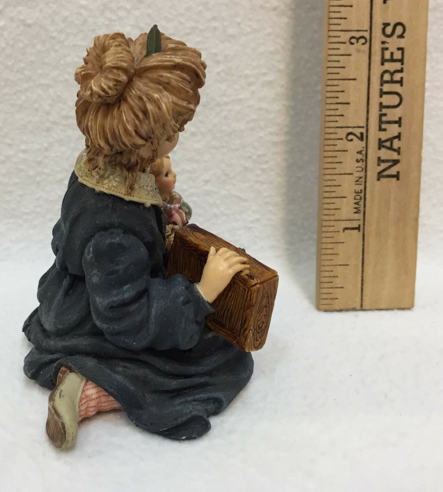 Boyds Yesterdays Child Dollstone Figurine Michelle Daisy Reading Fun Resin 1996