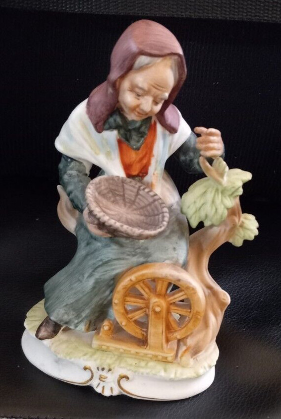 VINTAGE NAPCO PORCELAIN FIGURINE JAPAN – C-6141 IMPORTED