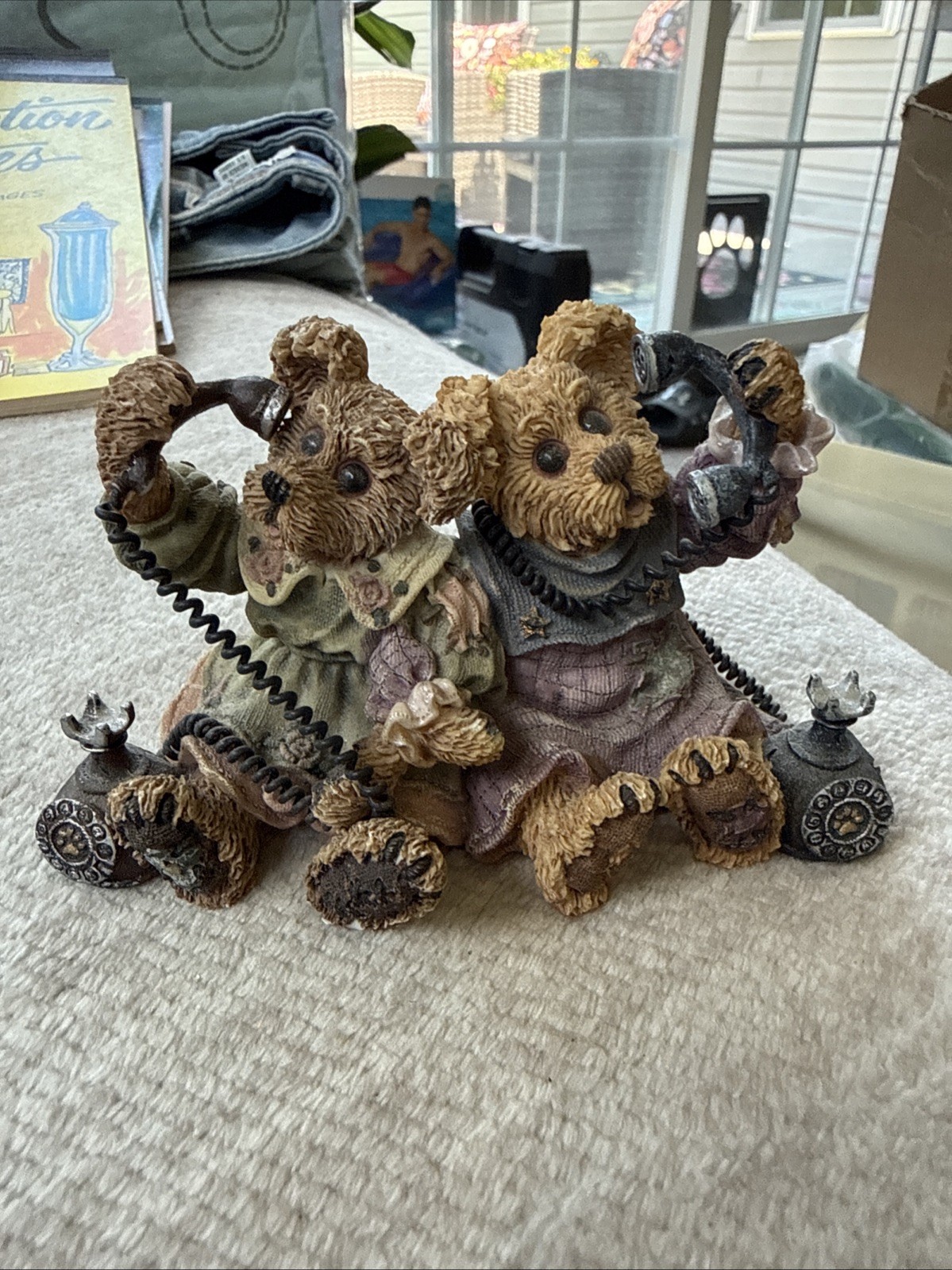 Boyds Bears And Friends Bearstone Alexandra And Belle Telephone Tied 5”x3”