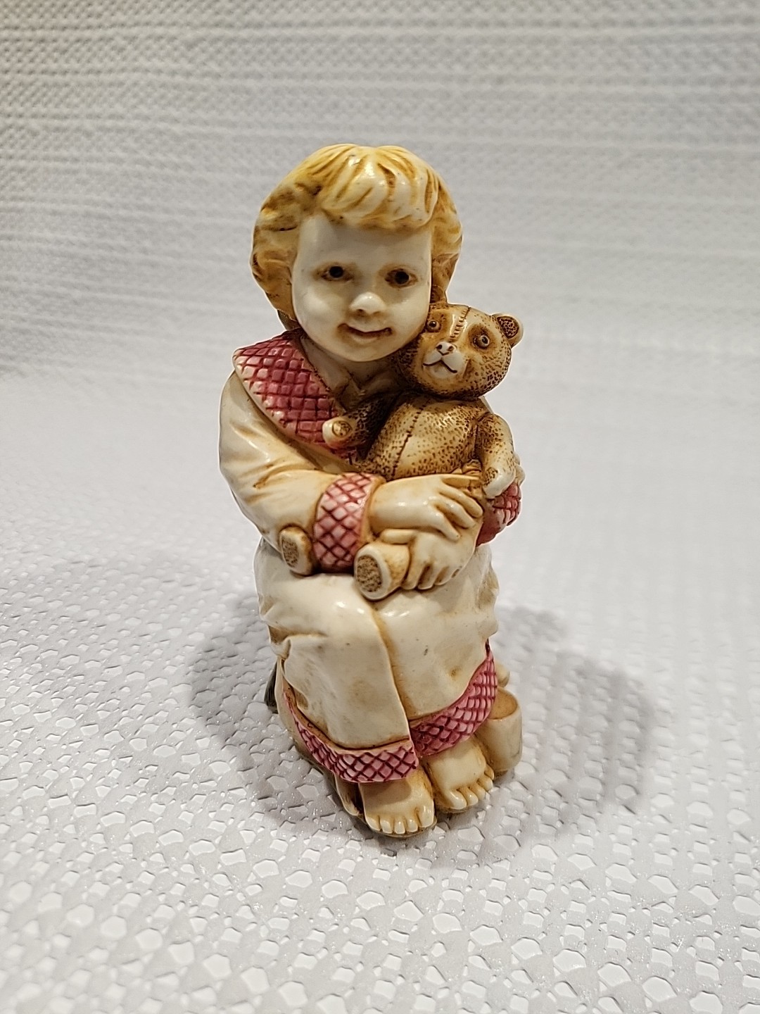 Harmony Kingdom Figurine Angelique Pastille. No Damage