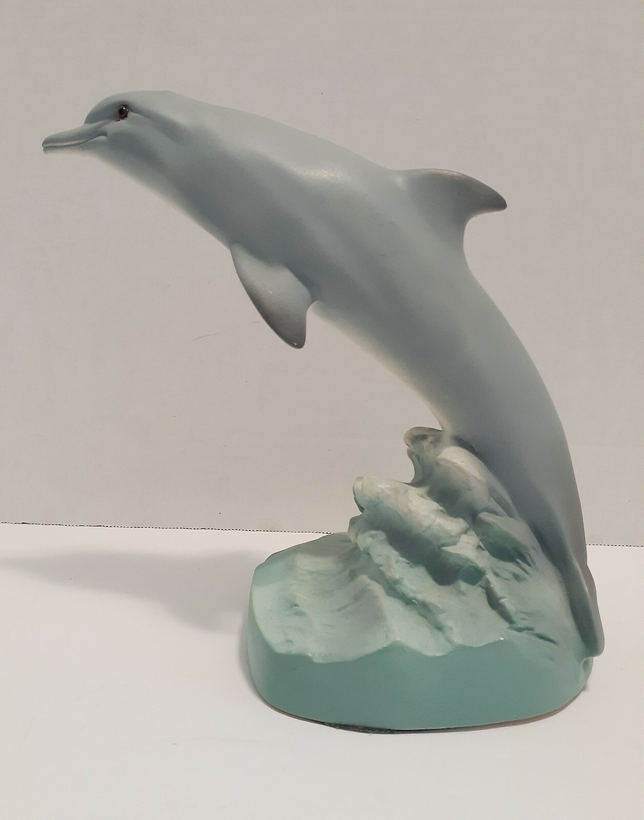 Vintage Universal Statuary Dolphin Figurine 9 inch Statue 1994 820 Very Nice