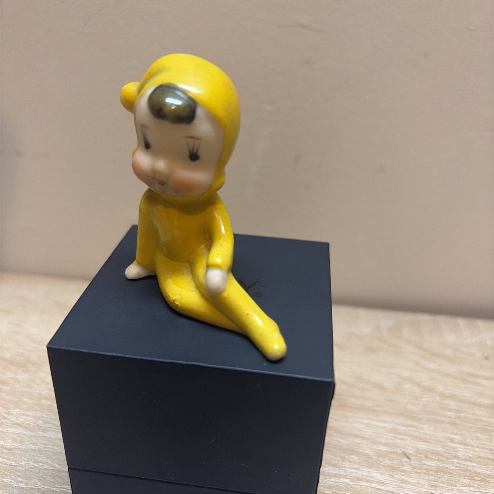 VINTAGE Tiny Yellow Pixie Elf Japan Figurine Sitting Hand Painted MCM