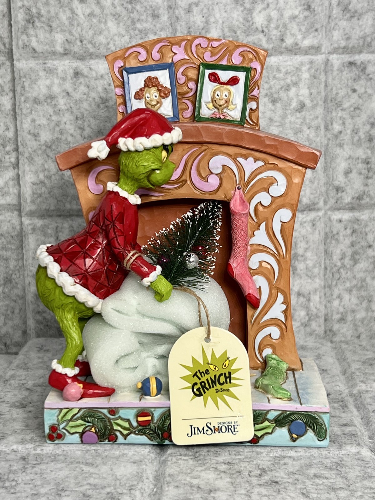 Jim Shore Grinch Pushing Tree Up Fireplace Christmas Figurine #6015214 – NEW