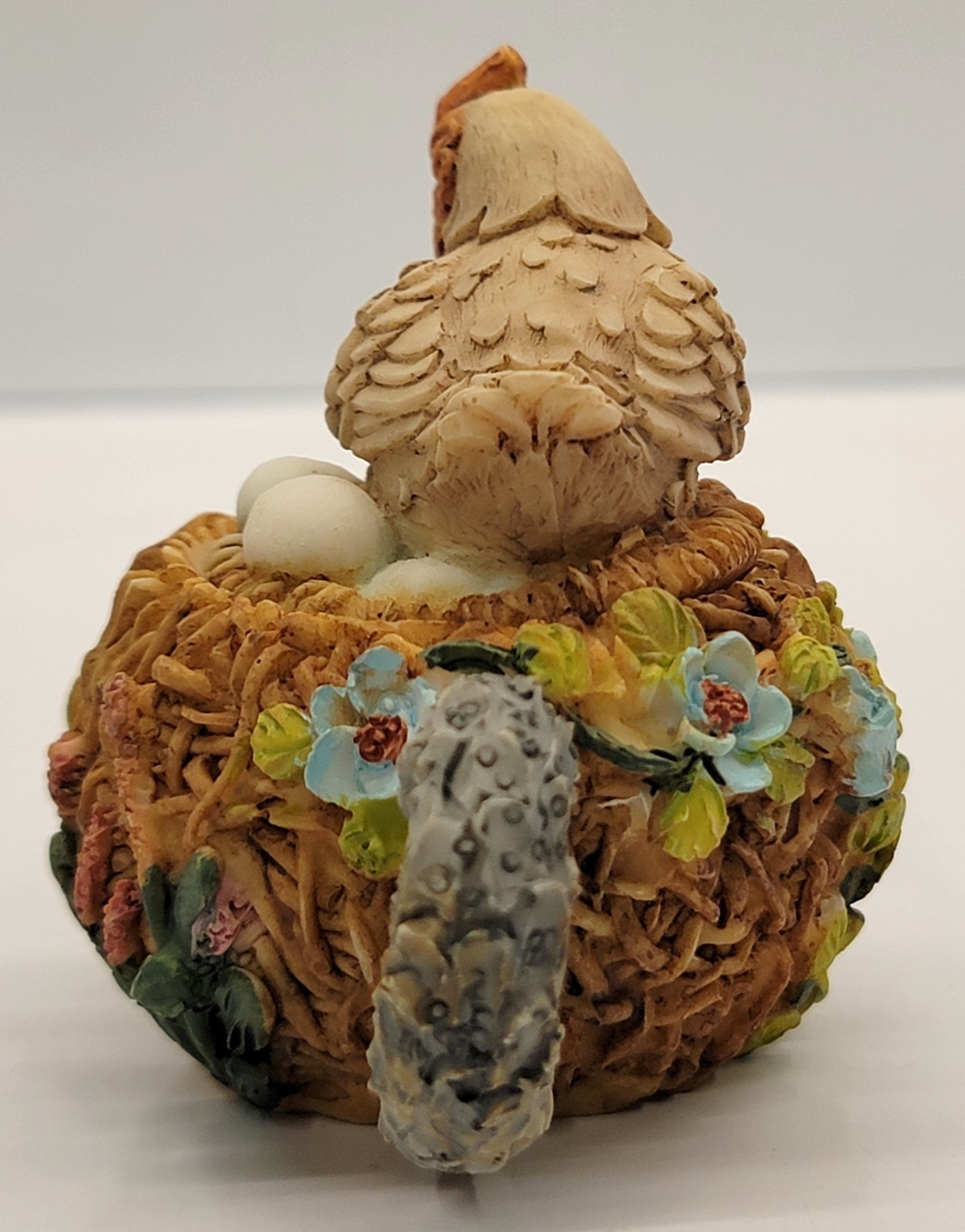 Miniature Polyresin Teapot Shaped Nest Hen with Eggs