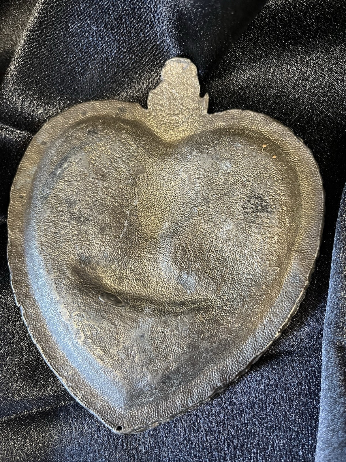 Mrs Grover Washington Silver Heart-Shaped Metal Decorative Dish/Tray