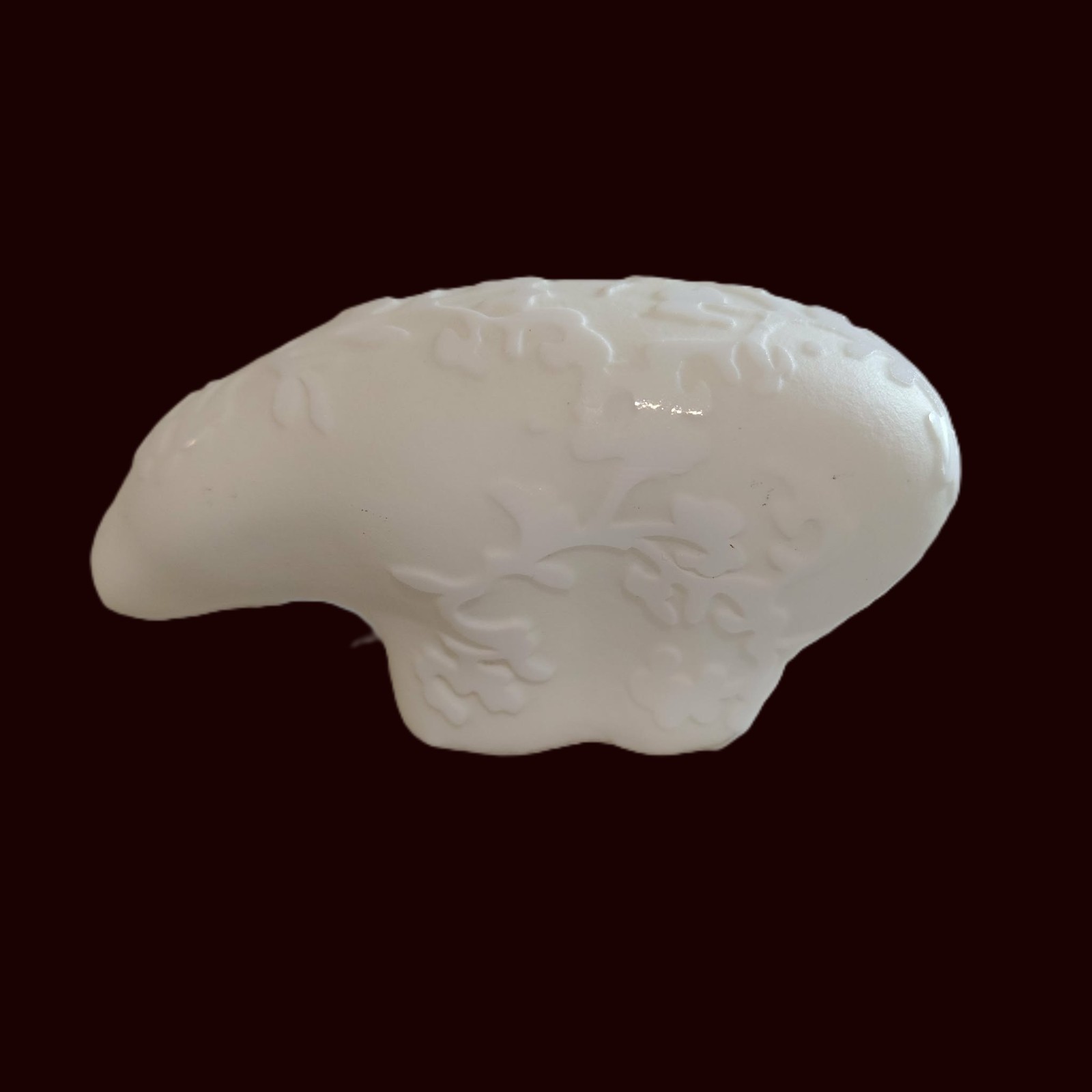 ONEIDA Handcrafted Crystal Matte White Polar Bear 2 1/4″ Tall X 4″ Made in USA