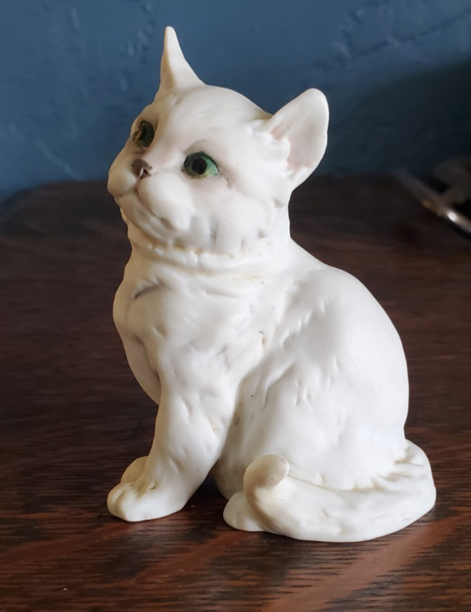 Vtg Hand Painted Kaiser Germany Porcelain Cat Figurine West Germany Model 711