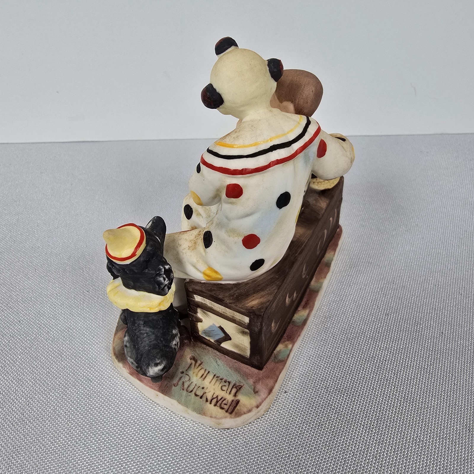 Gorham The Runaway Clown Figurine Saturday Evening Post Norman Rockwell -w/ box