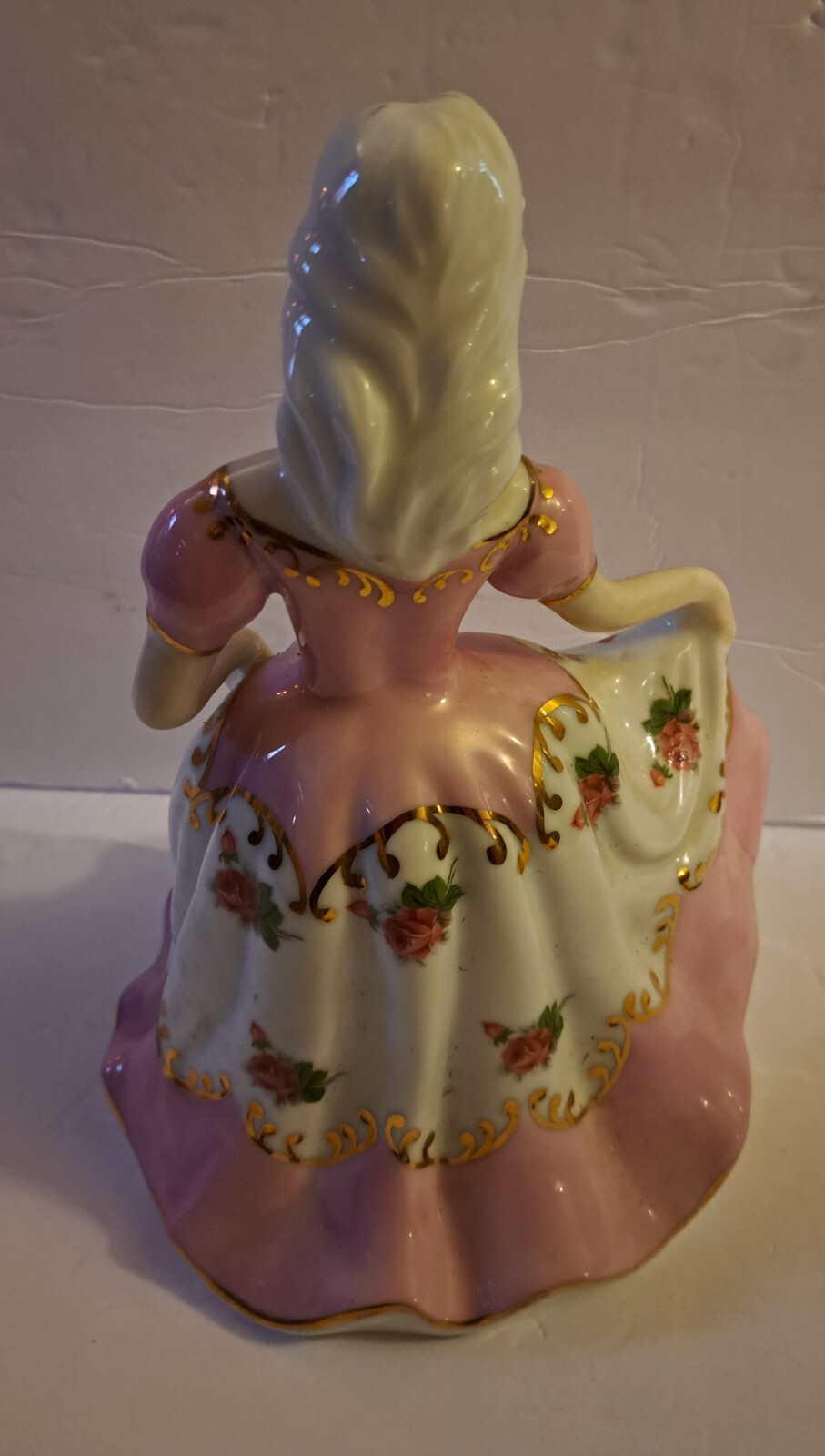 Vintage Ceramic Beautiful Dancing Lady Good Condition