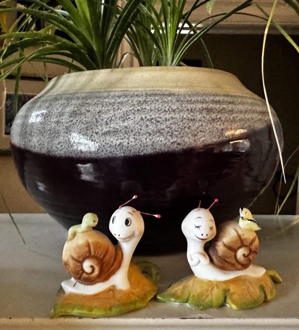 Homco Bisque Snail On Leaf Set 2 8902 with butterfly & Worm 2.75″ Small Figurine