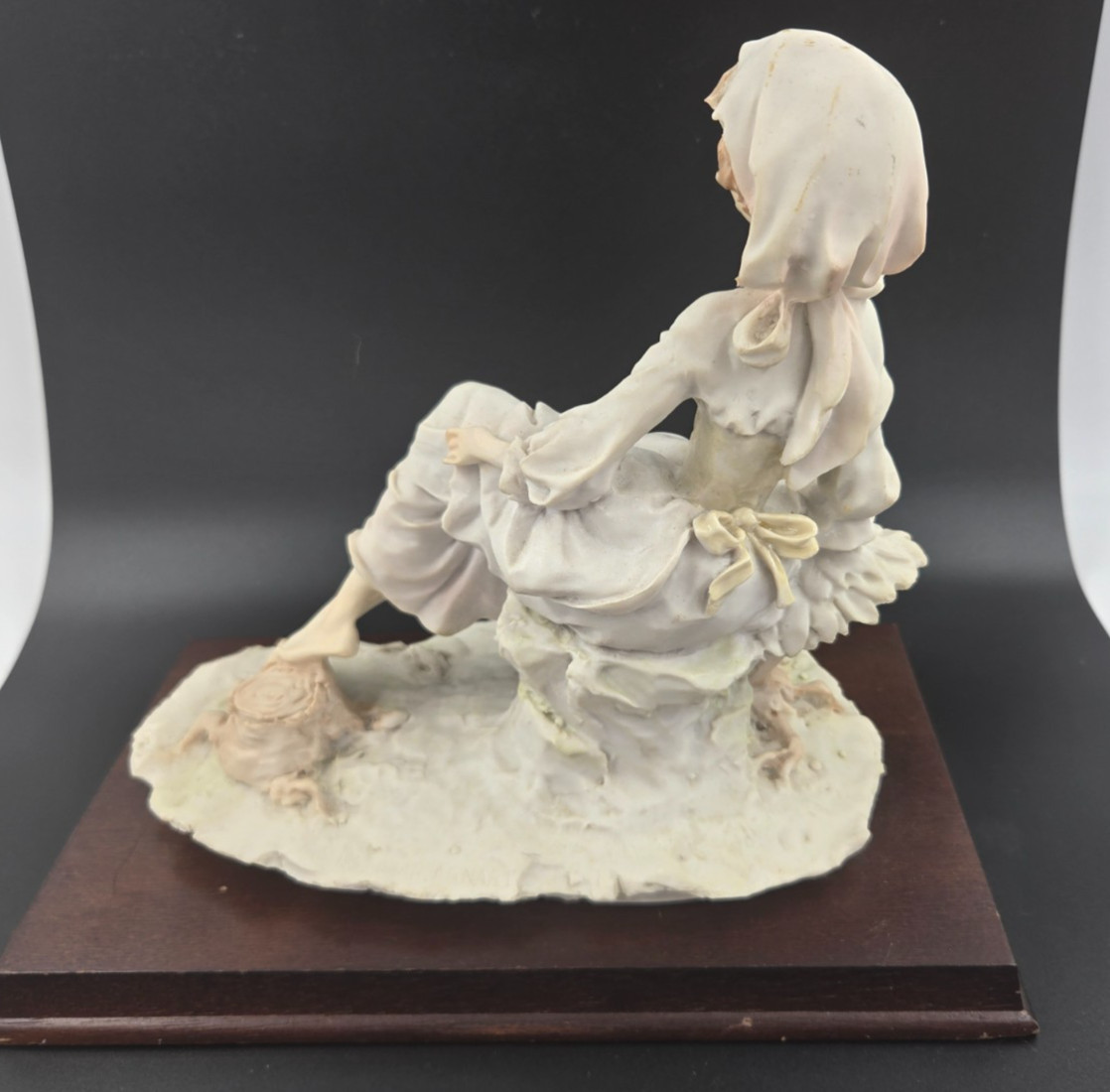 Beautiful Vintage A. Belcari ELEGANT LADY WOMAN Porcelain Figurine on Base