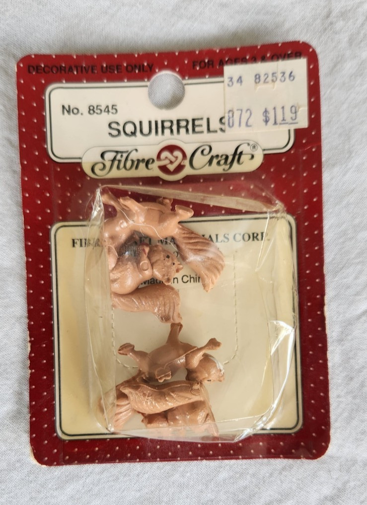 NEW Vintage Fibre Crafts 4 Mini Squirrels No. 8545 Hobby Figurines Old Stock