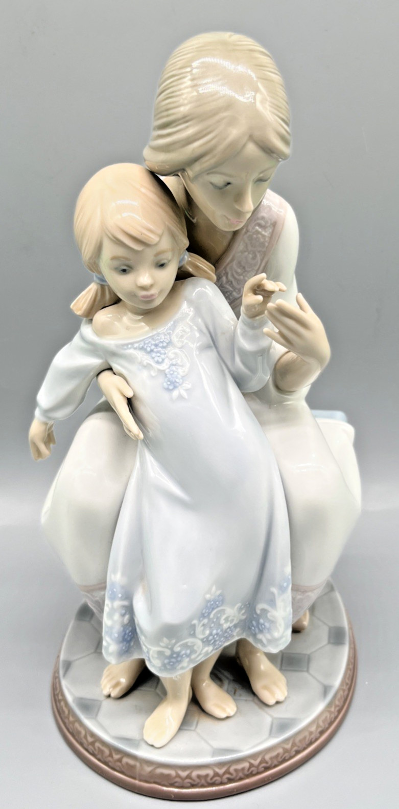 Lladro # 1527 “Tenderness” Mother and Child Bonding Figure