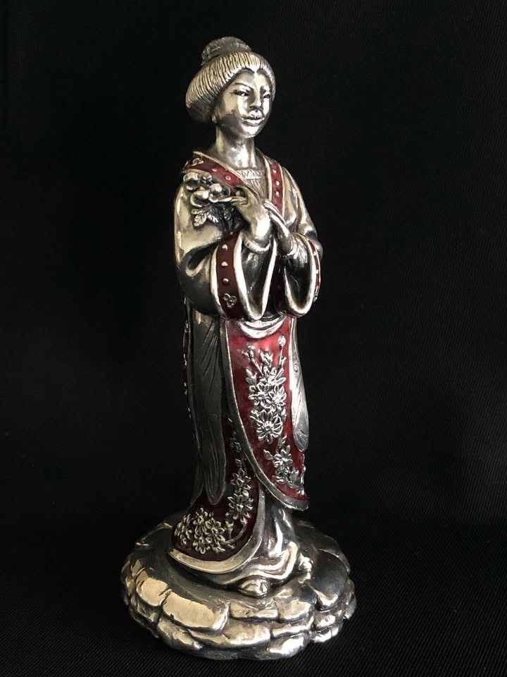Elegant Italian 925 Silver Figurine with Rare Artistic Detail