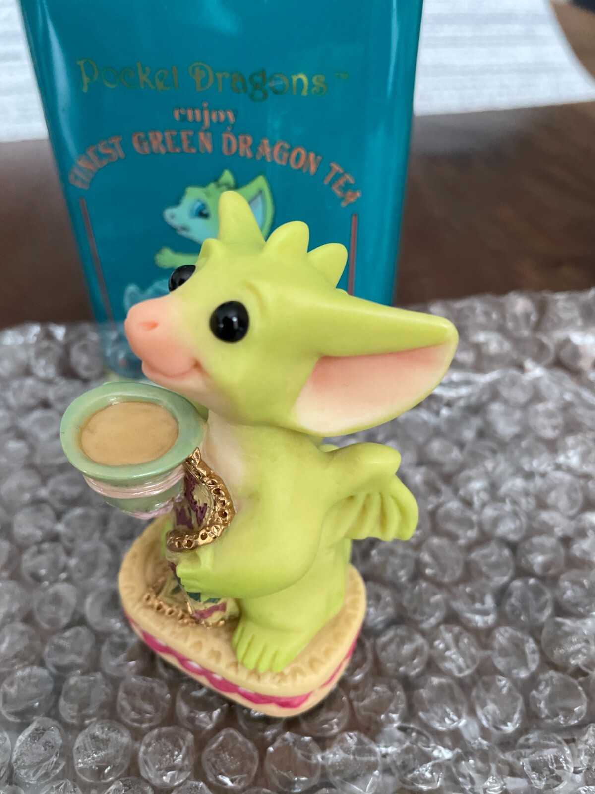 2001/2002 Whimsical World of Pocket Dragons ~ Time for Tea ~ With Tin and Pin