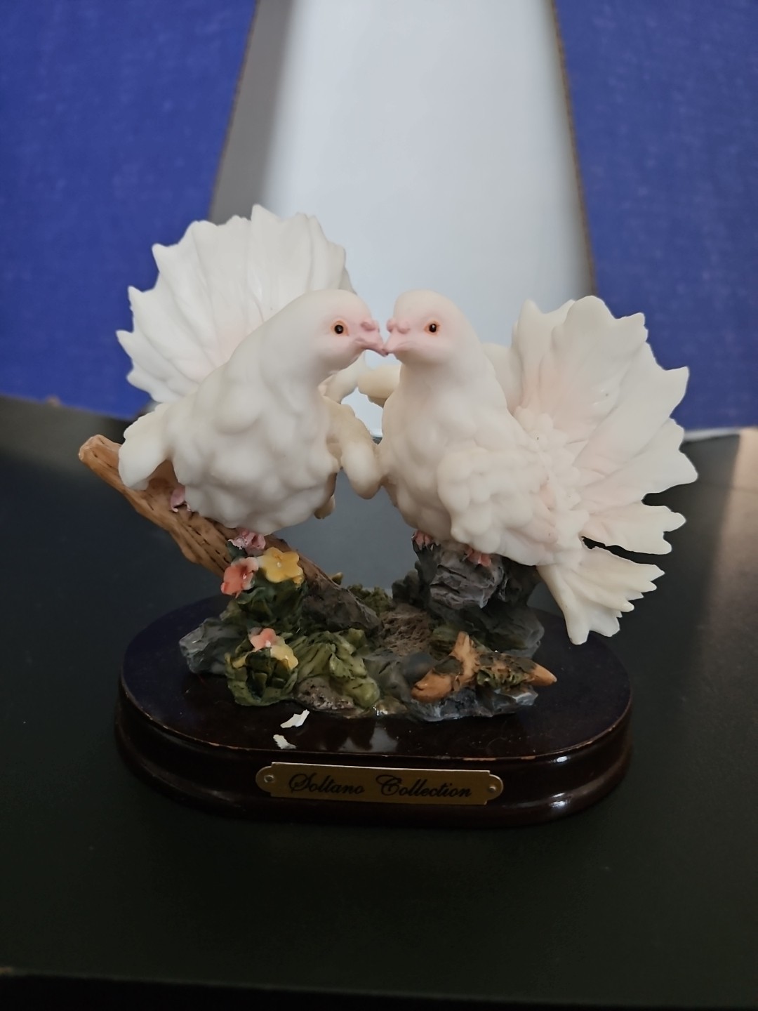 Soltano Collection Kissing Doves Figurine 5″ x5″x 3 1/4″