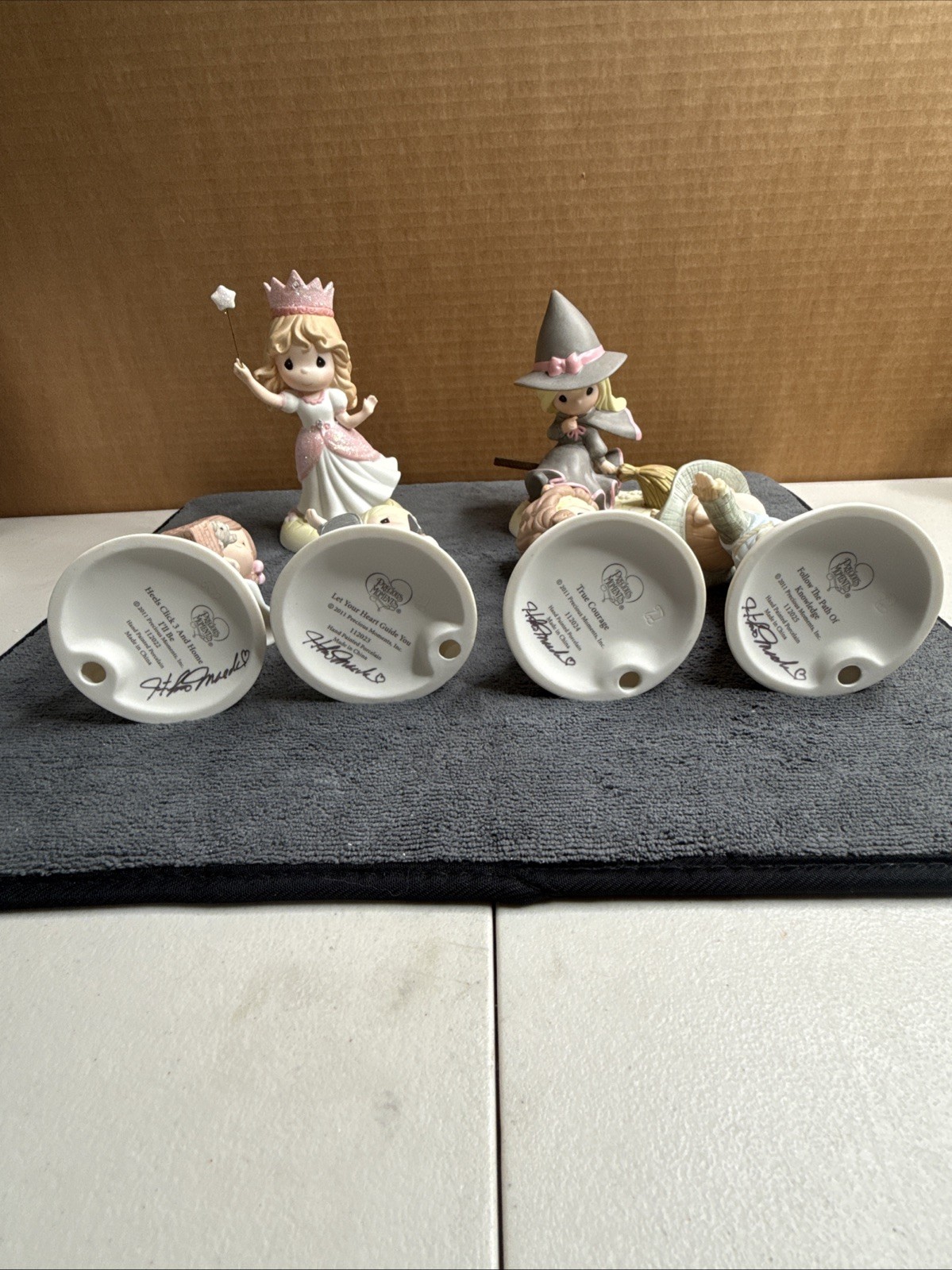 Precious Moments Wizard Of Oz Set Of 6 112022-25. 114033, 132013. SIGNED READ