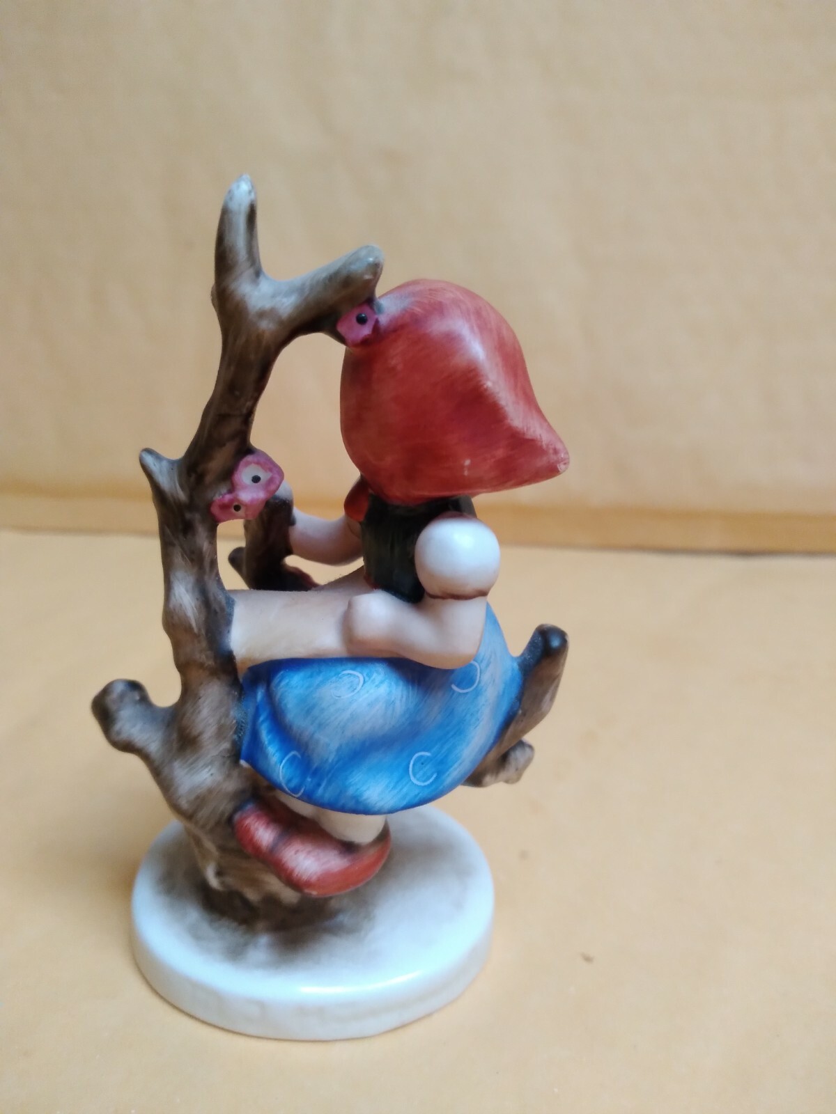 APPLE TREE GIRL HUMMEL GOEBEL 4″ (10 cm) TMK-5