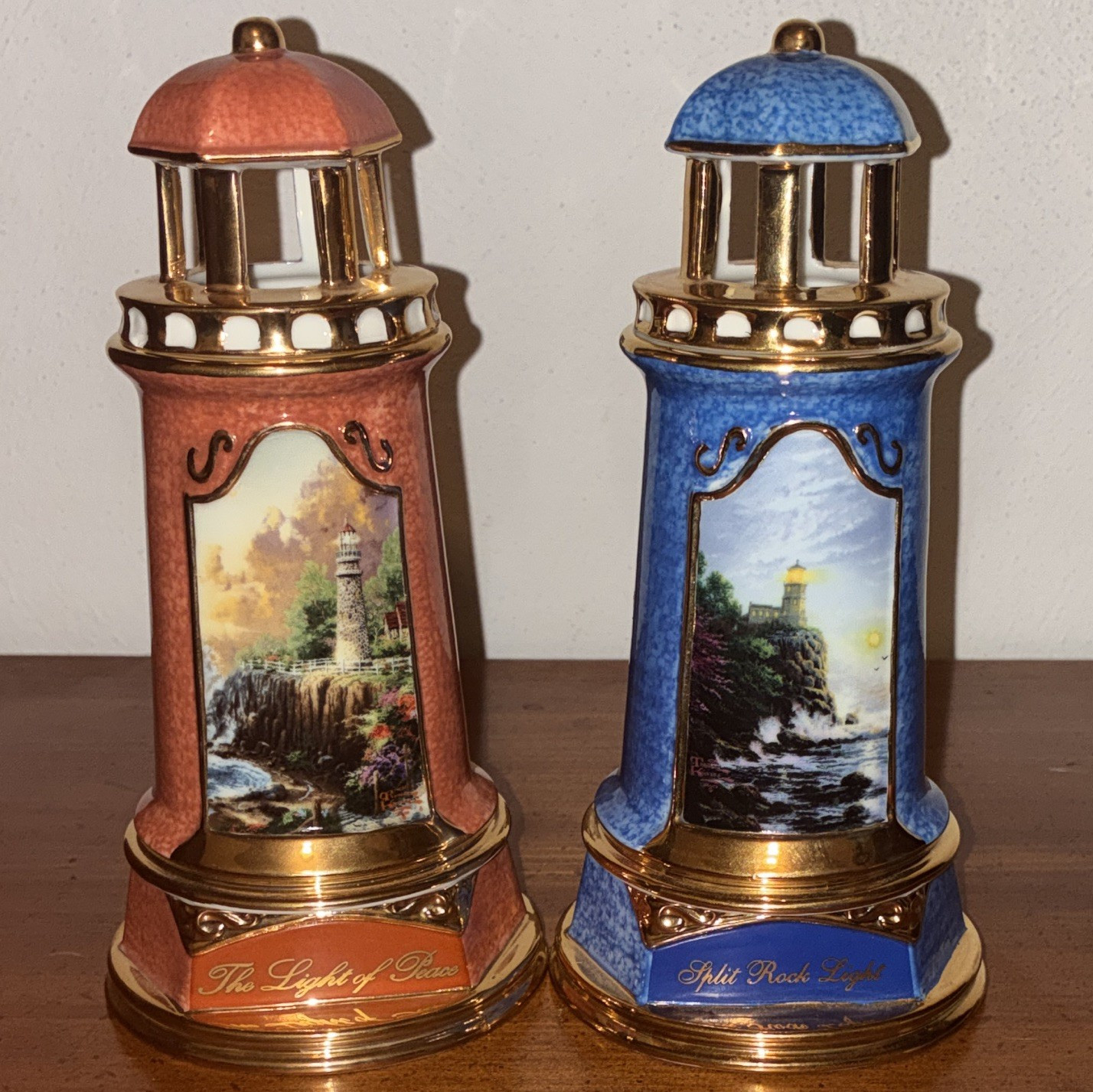 Thomas Kinkade Illuminated Lighthouse Ceramic Figurines Set of 2, 2004