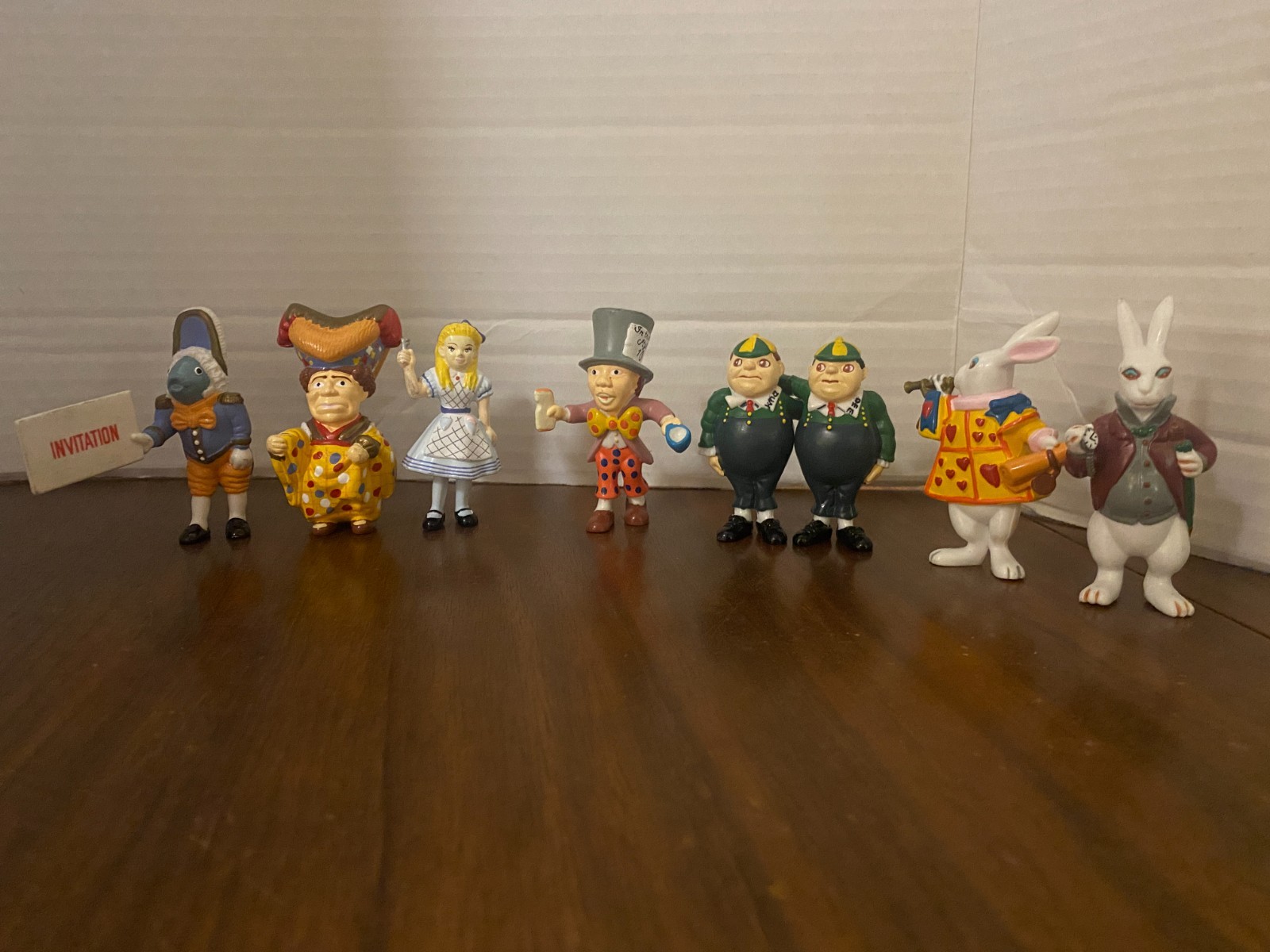 Alice in Wonderland Set of 8 PVC Figures 1995 Yarto UK Vintage Original Artwork