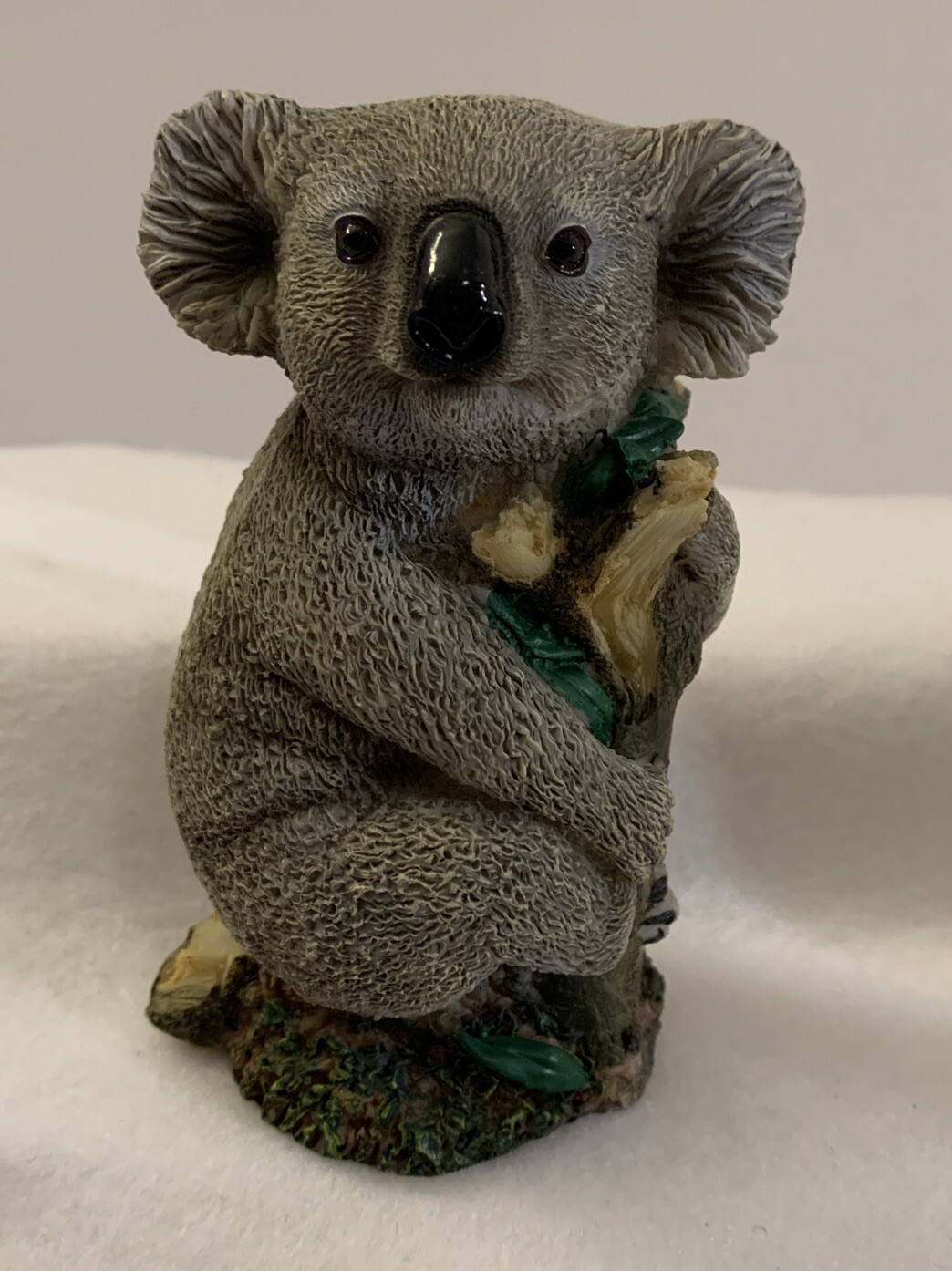 Vintage 4″ Resin Koala Bear Holding Tree Branch Figurine Collectible