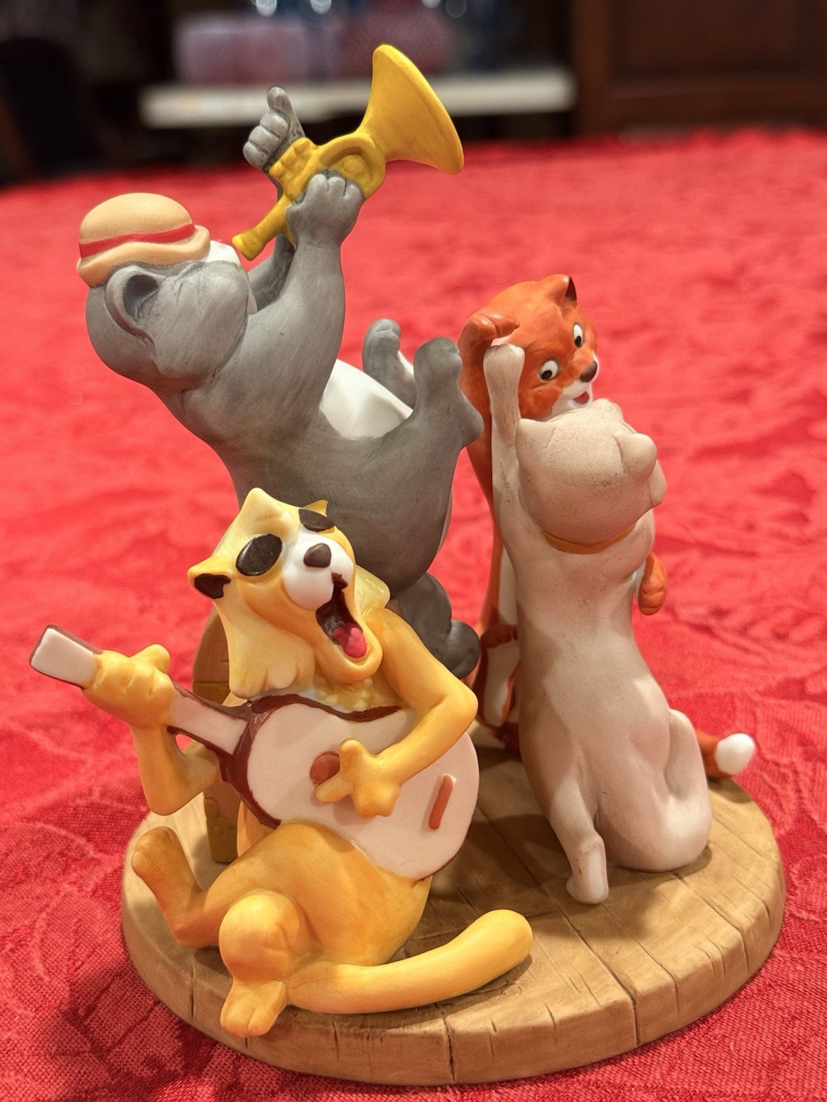 Collectible Disney’s Magic Memories The Aristocats Limited Edition Signed Ex Con