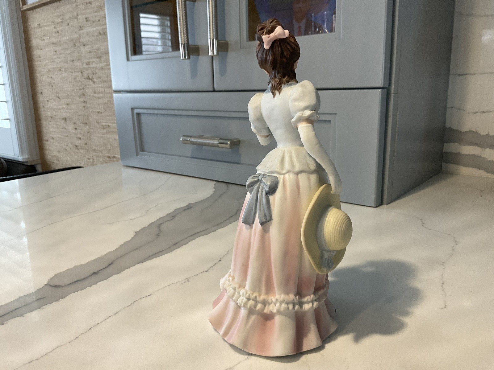 Homco Woman Lady Camille Figurine #1452 Home Interior Porcelain 8″ Tall